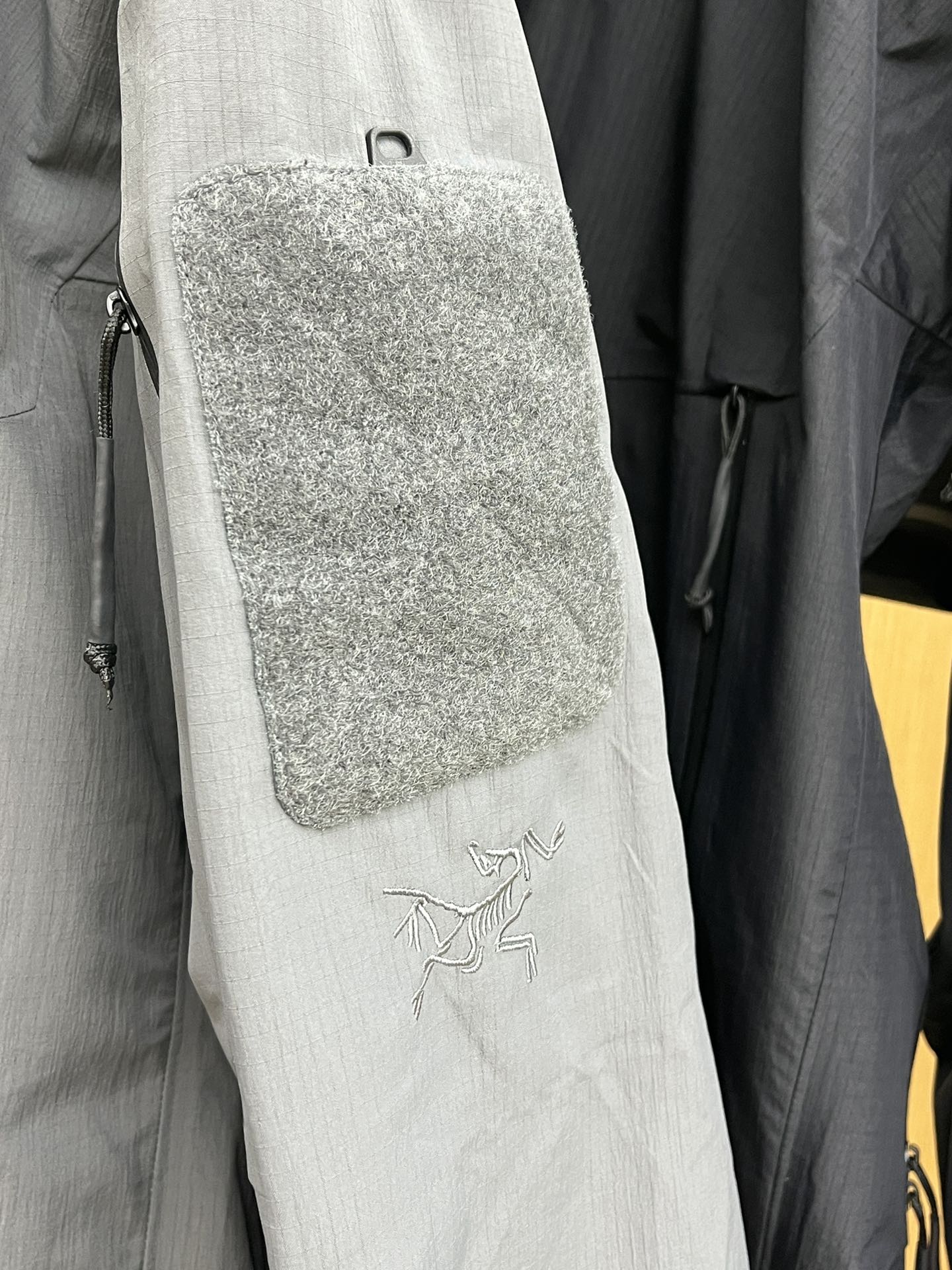 秋冬 Arc 🔥🔥Aha系列 Leaf AHA JAET GEN2防水防风冲锋衣科技面料 透气性达到原厂