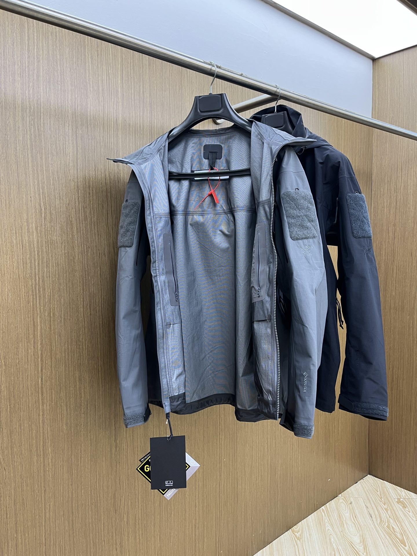 秋冬 Arc 🔥🔥Aha系列 Leaf AHA JAET GEN2防水防风冲锋衣科技面料 透气性达到原厂