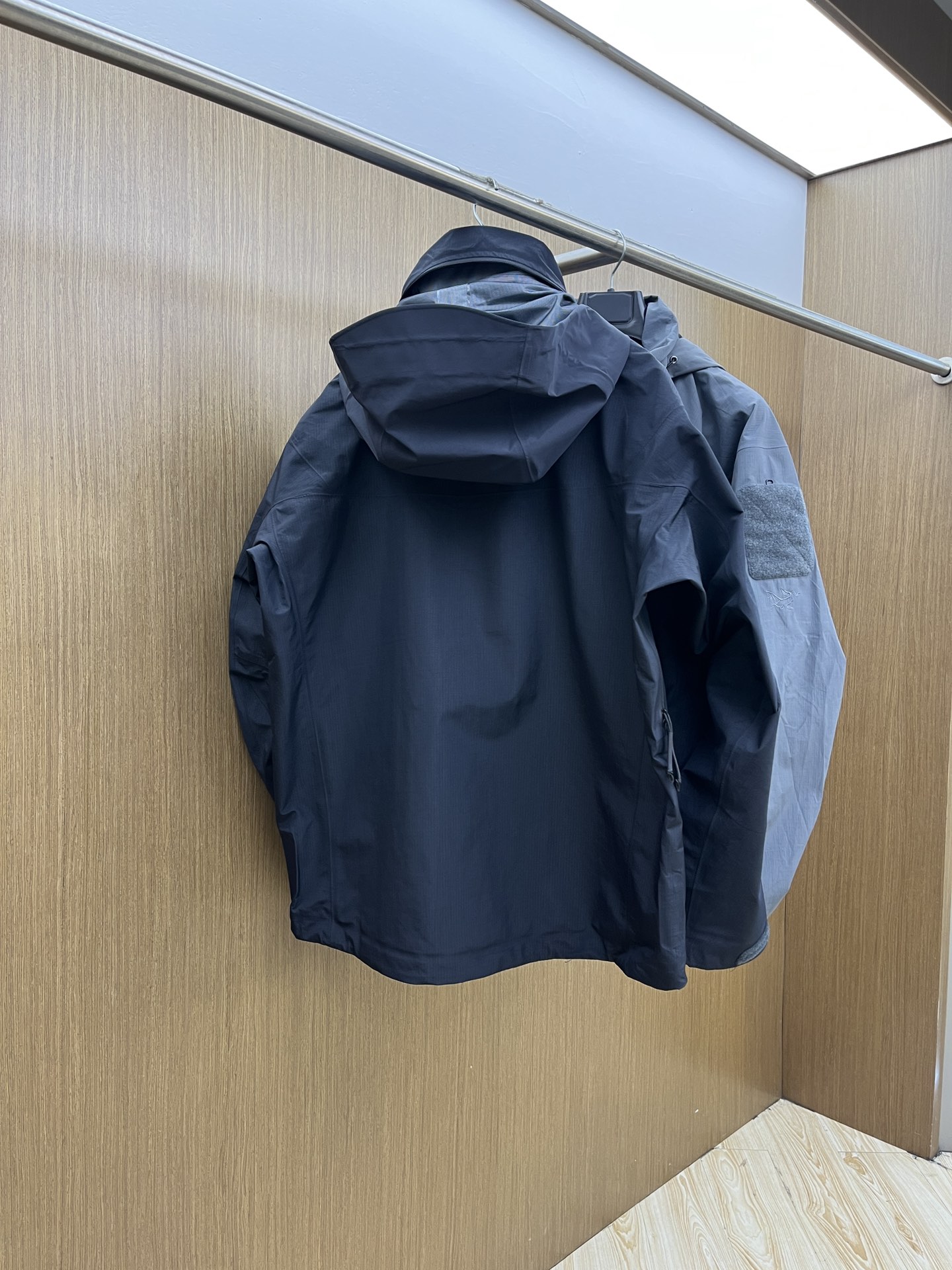 秋冬 Arc 🔥🔥Aha系列 Leaf AHA JAET GEN2防水防风冲锋衣科技面料 透气性达到原厂