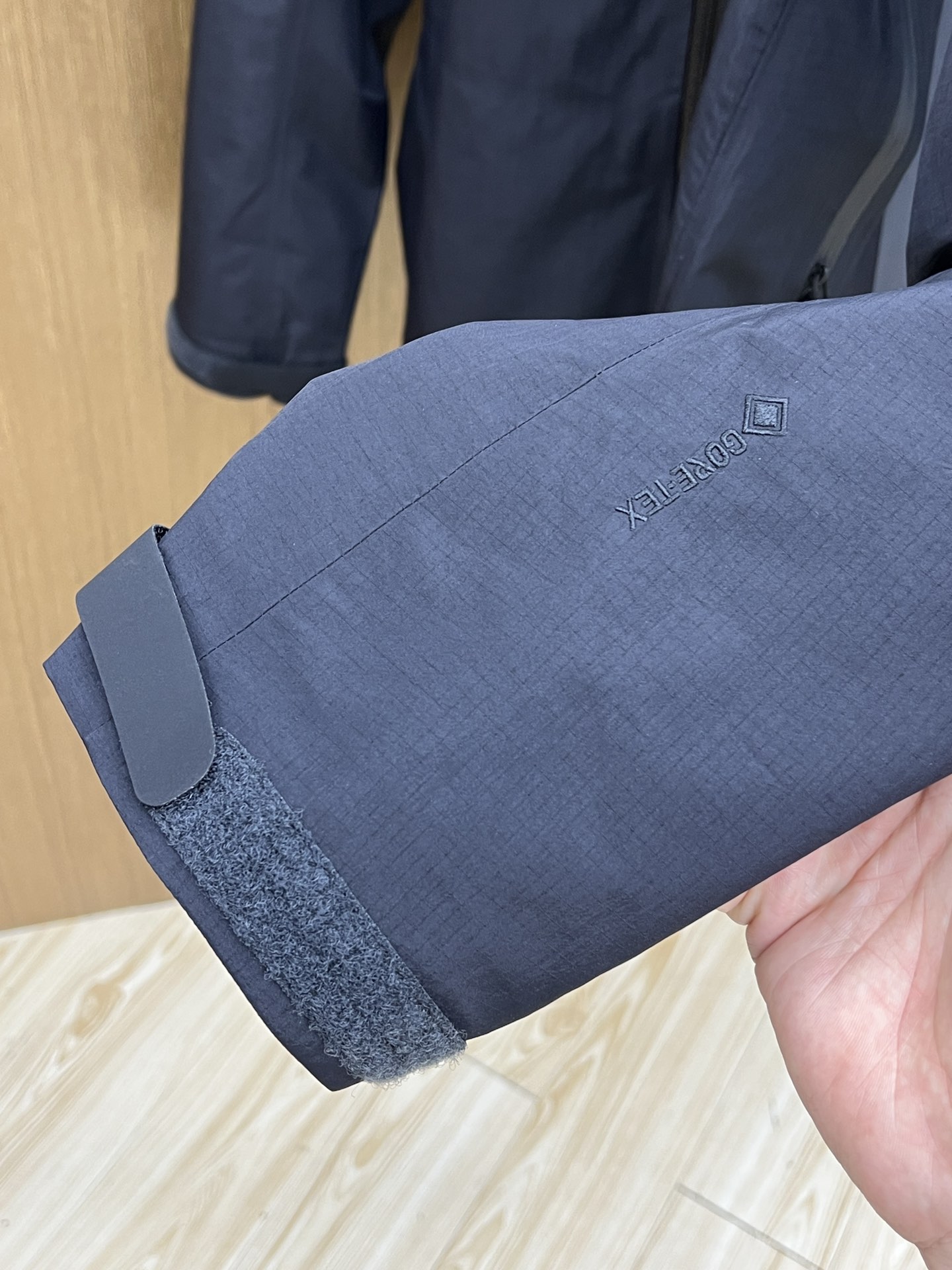 秋冬 Arc 🔥🔥Aha系列 Leaf AHA JAET GEN2防水防风冲锋衣科技面料 透气性达到原厂