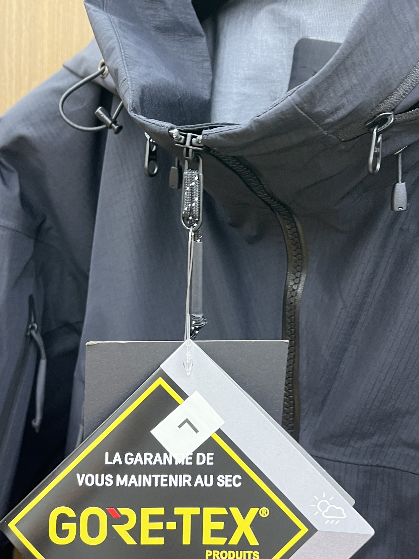 秋冬 Arc 🔥🔥Aha系列 Leaf AHA JAET GEN2防水防风冲锋衣科技面料 透气性达到原厂