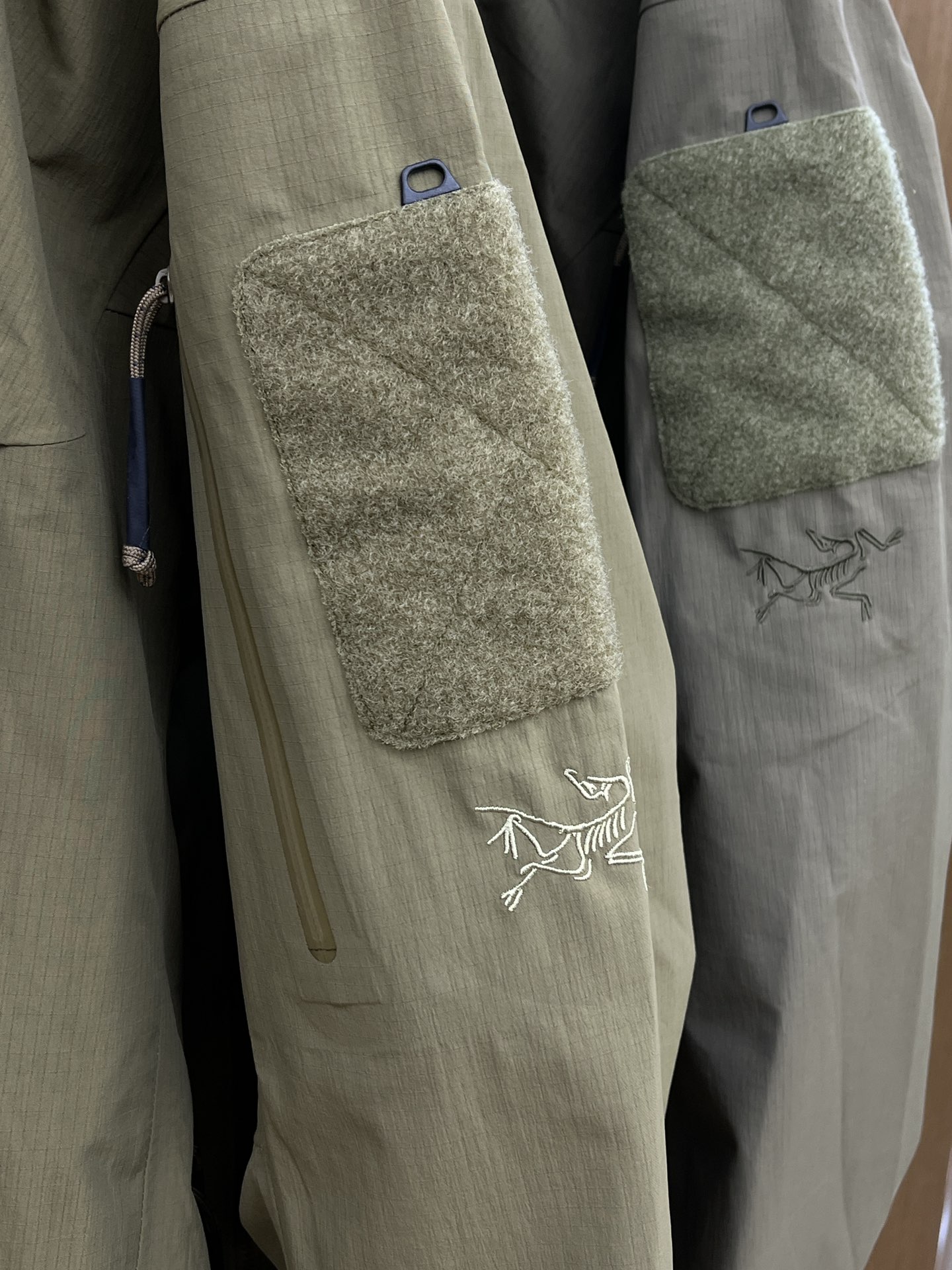 秋冬 Arc 🔥🔥Aha系列 Leaf AHA JAET GEN2防水防风冲锋衣科技面料 透气性达到原厂