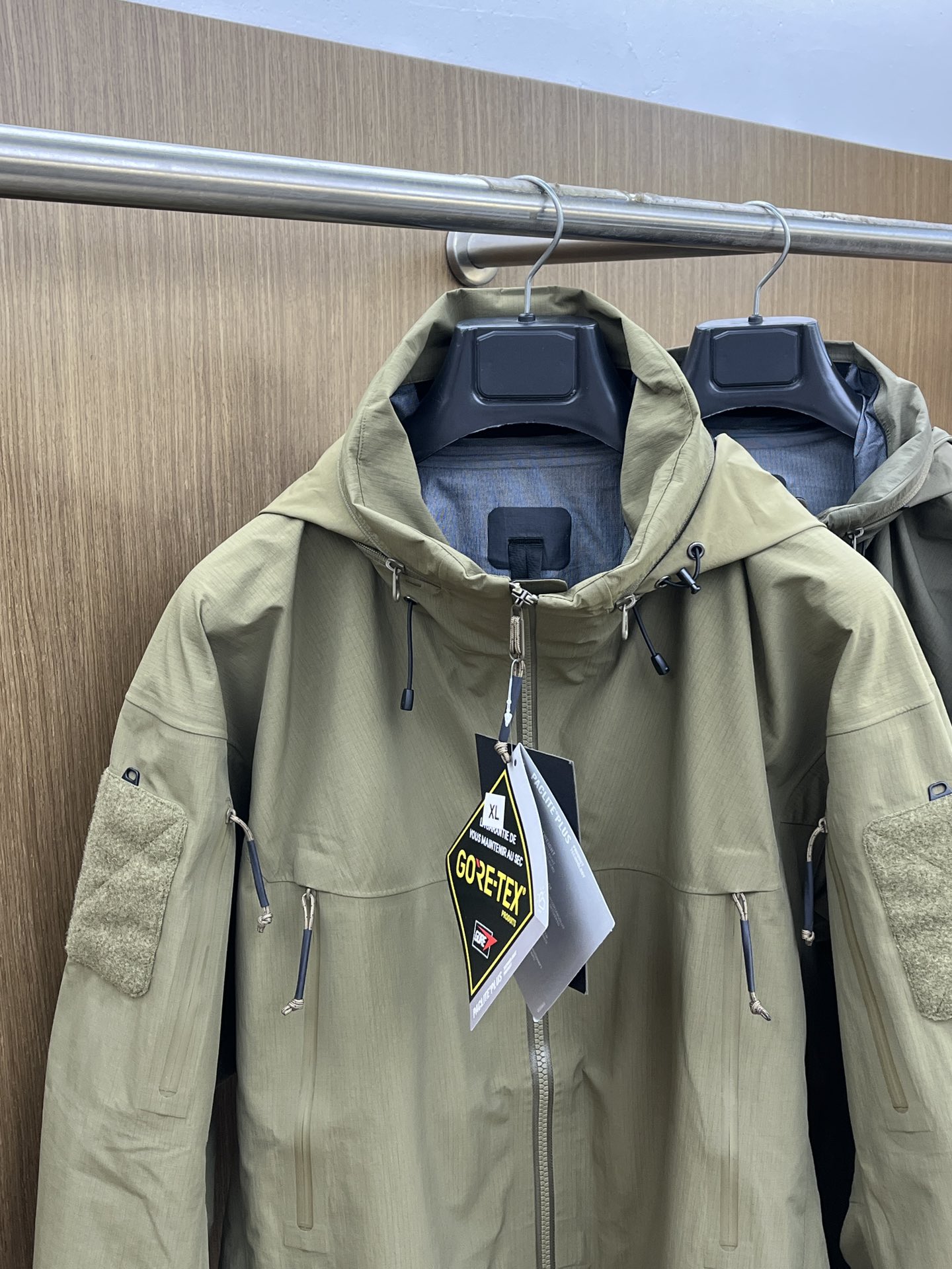 秋冬 Arc 🔥🔥Aha系列 Leaf AHA JAET GEN2防水防风冲锋衣科技面料 透气性达到原厂