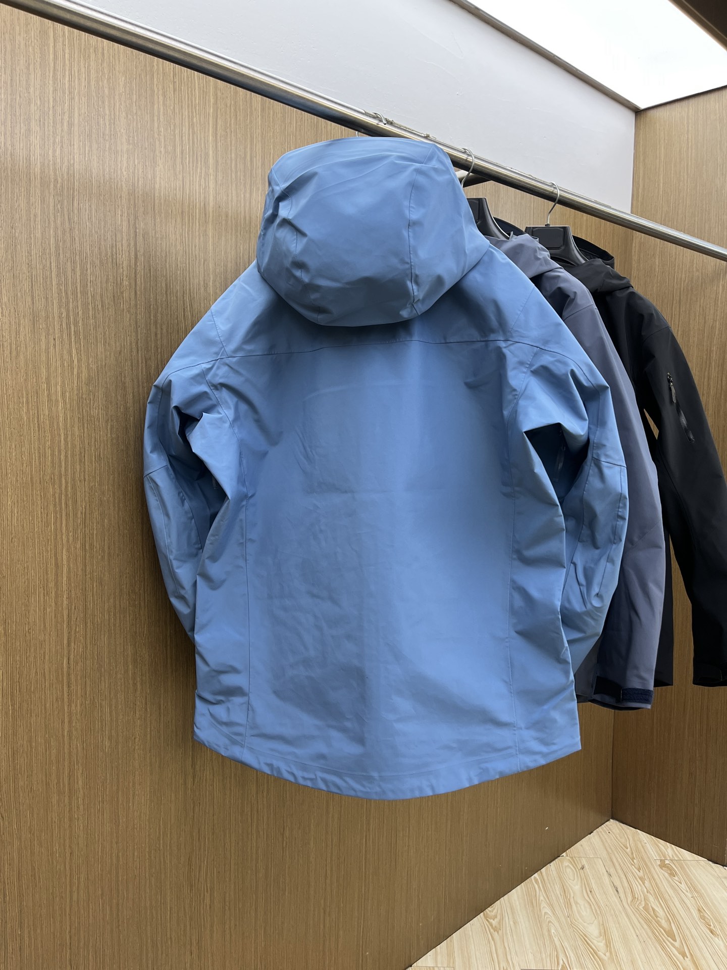 秋冬 Arc 阿尔法 Sv七代 面料升级顶级。顶配 拉链和面料拼接处是平整的。-面料采用原厂防水n100