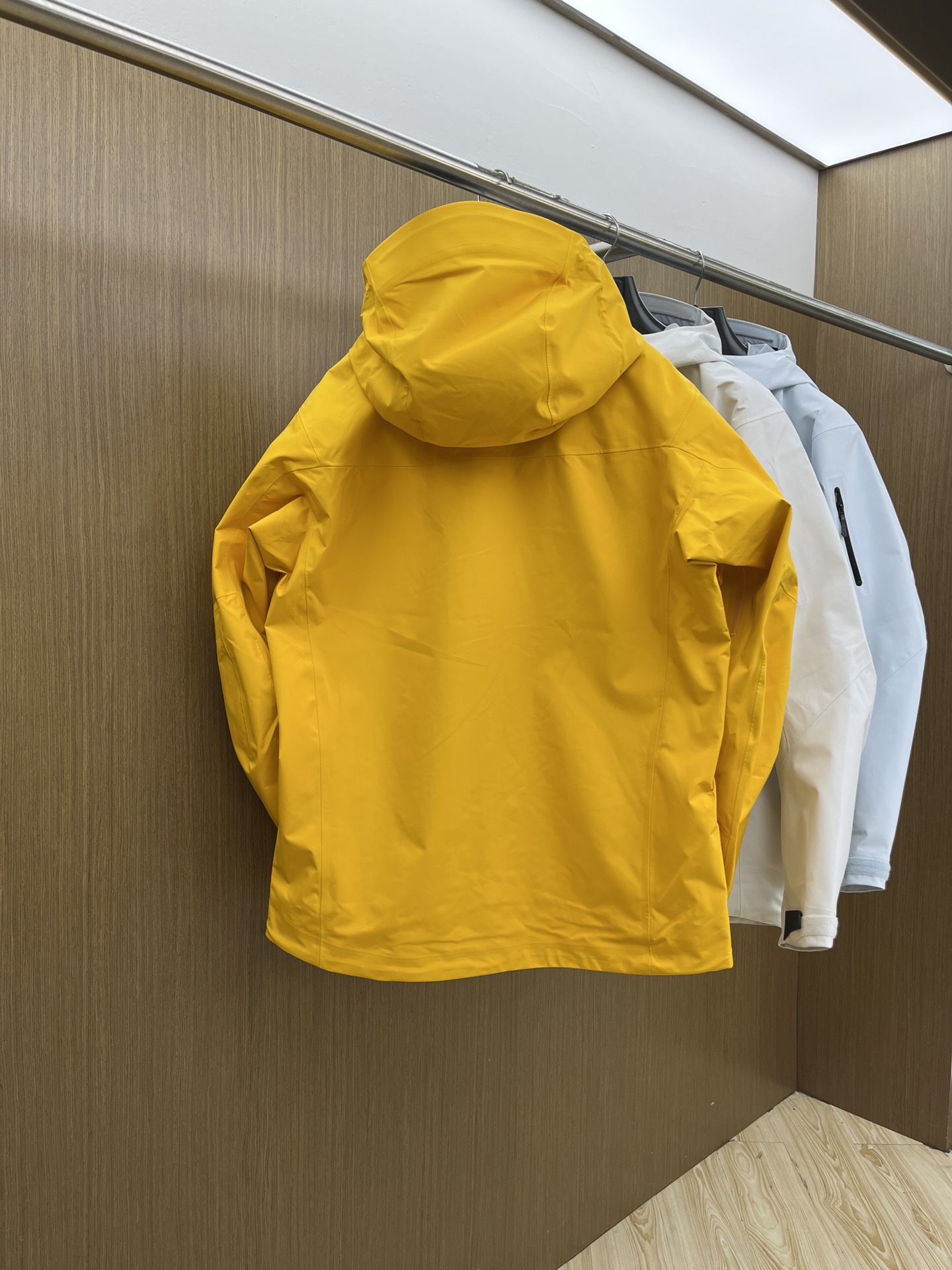 秋冬 Arc 阿尔法 Sv七代 面料升级顶级。顶配 拉链和面料拼接处是平整的。-面料采用原厂防水n100