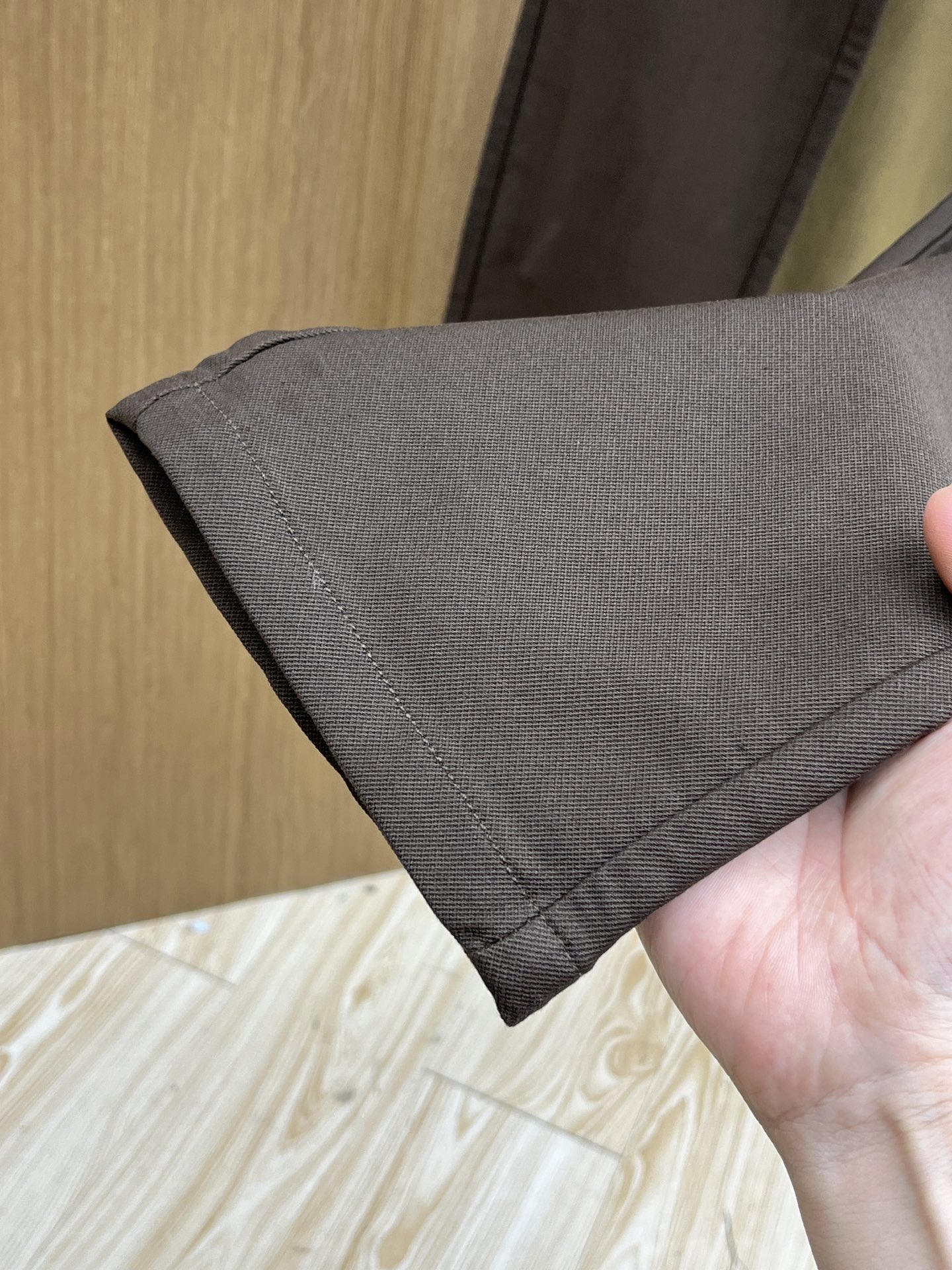 秋冬 Guc 🔥🔥ss秋冬新品，官网同步有售，男士高端商务休闲西裤，高端进口面料，带弹力，后面采用硅胶字