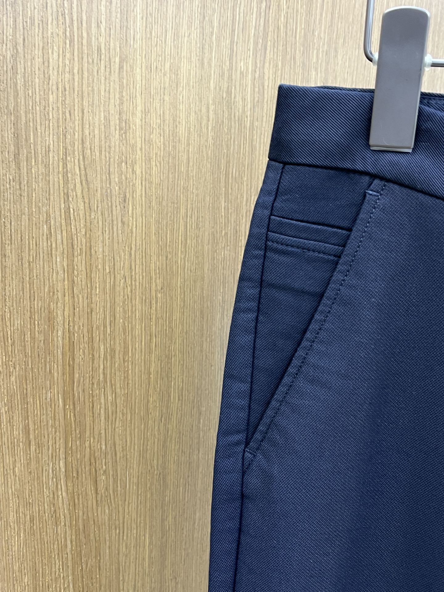 秋冬 Guc 🔥🔥ss秋冬新品，官网同步有售，男士高端商务休闲西裤，高端进口面料，带弹力，后面采用硅胶字