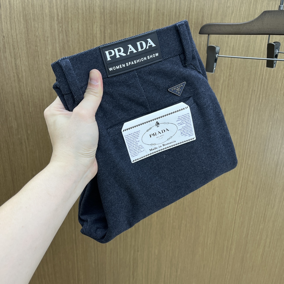 NO:525662,Autumn and Winter PD 1955ss Autumn and Winter new products, available simultaneously on the official website, men's high-end business casual trousers, high-end imported fabric, with elasticity, silicone letter pressing on the back, five combinations, that is, classic and fashionable, combined tailor, the upper body effect is unrestrained, comfortable and breathable fax number 30-3837,,alexander wang19860909秋冬 PD 1955ss秋冬新品,官网同步有售,男士高端商务休闲西裤,高端进口面料,带弹力,后面采用硅胶字母压胶,五搭配,即经典又时尚,合体裁缝,上身效果无约束感 ,舒适透气fax 码数30-3837,,alexander wang,Men's clothing