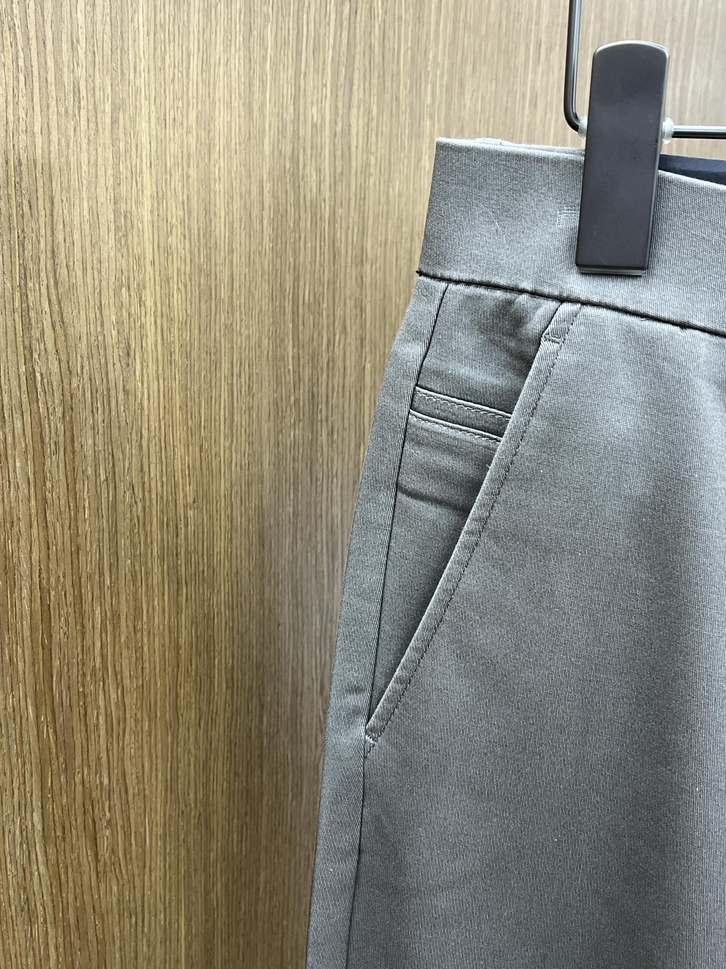 秋冬 FD 🔥🔥ss秋冬新品，官网同步有售，男士高端商务休闲西裤，高端进口面料，带弹力，后面采用硅胶字母