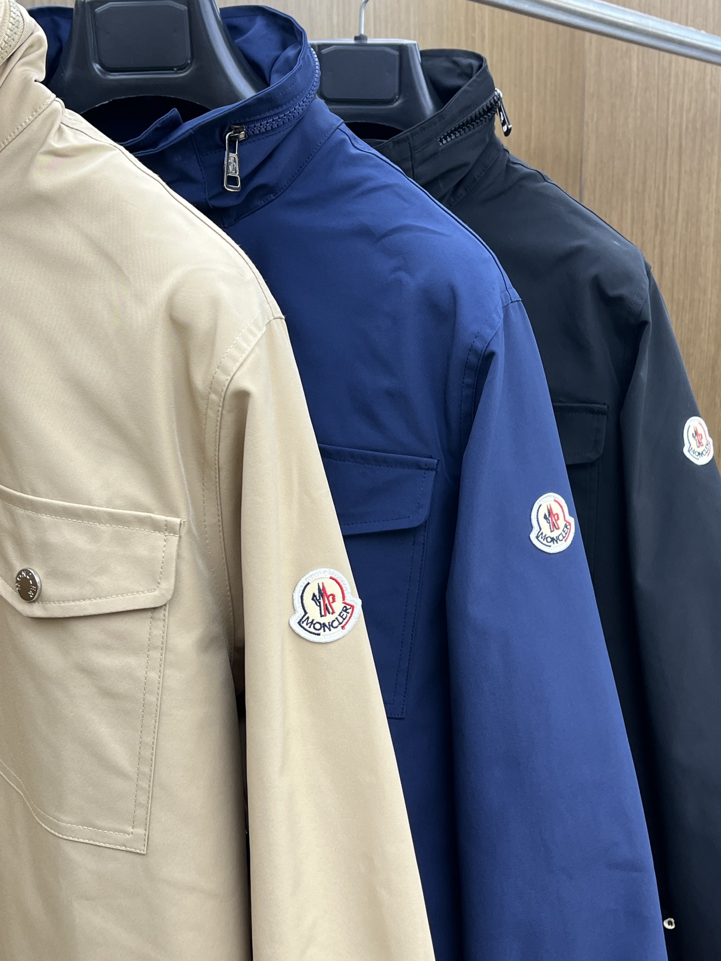 秋冬 Mon 🔥FW秋季原单狠货 意大利进口面料时尚夹克风衣外套。欧洲专柜同步，上身更随意大方，专柜原版