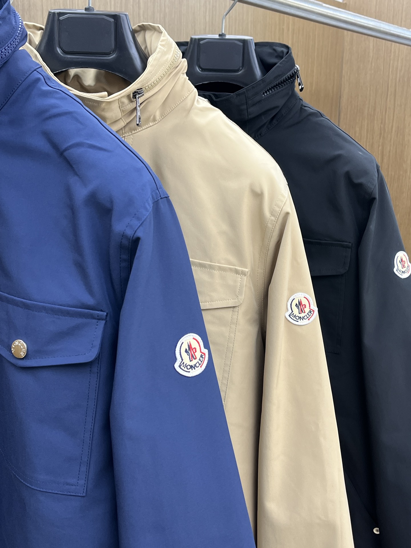 秋冬 Mon 🔥FW秋季原单狠货 意大利进口面料时尚夹克风衣外套。欧洲专柜同步，上身更随意大方，专柜原版