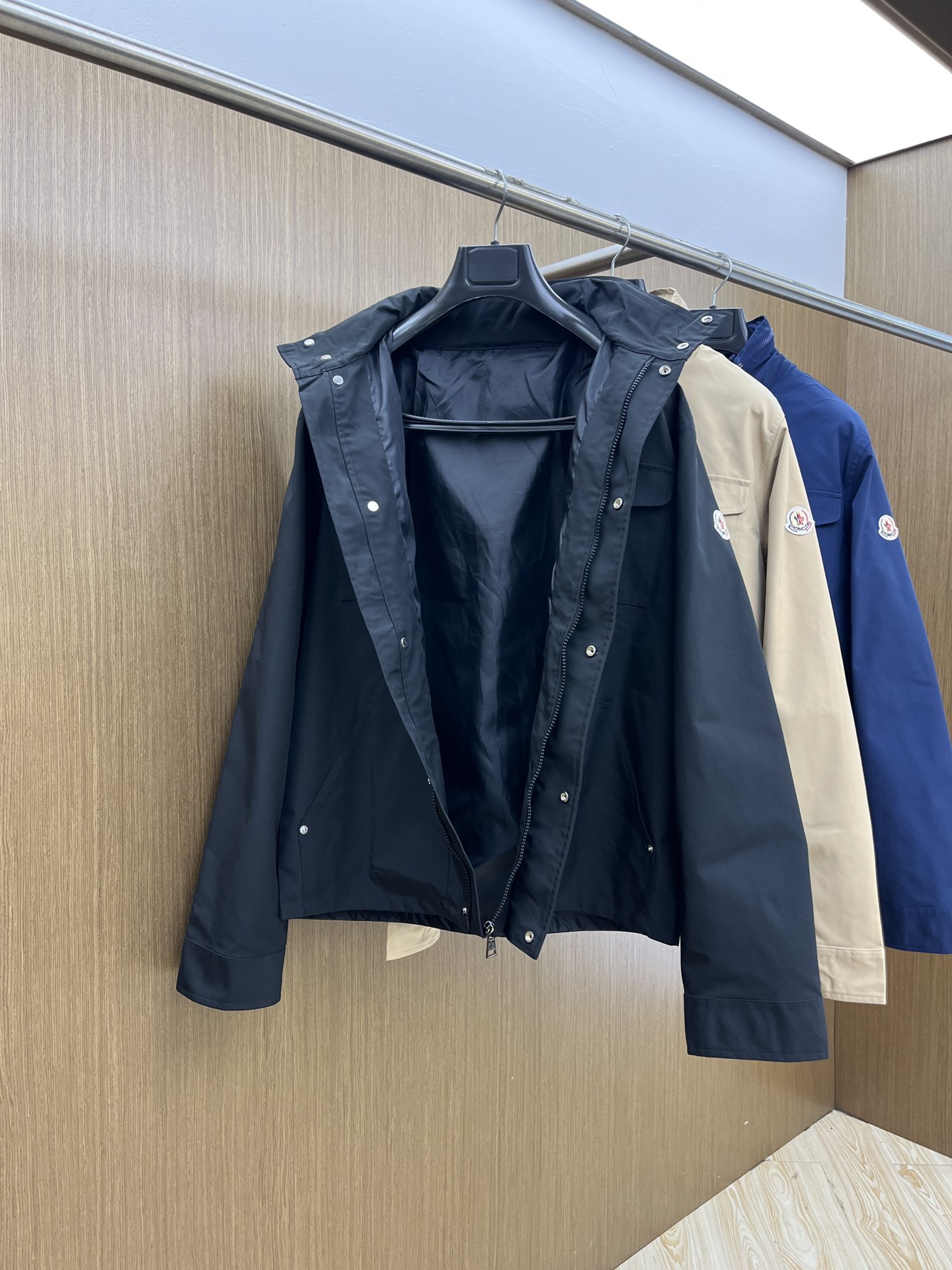 秋冬 Mon 🔥FW秋季原单狠货 意大利进口面料时尚夹克风衣外套。欧洲专柜同步，上身更随意大方，专柜原版