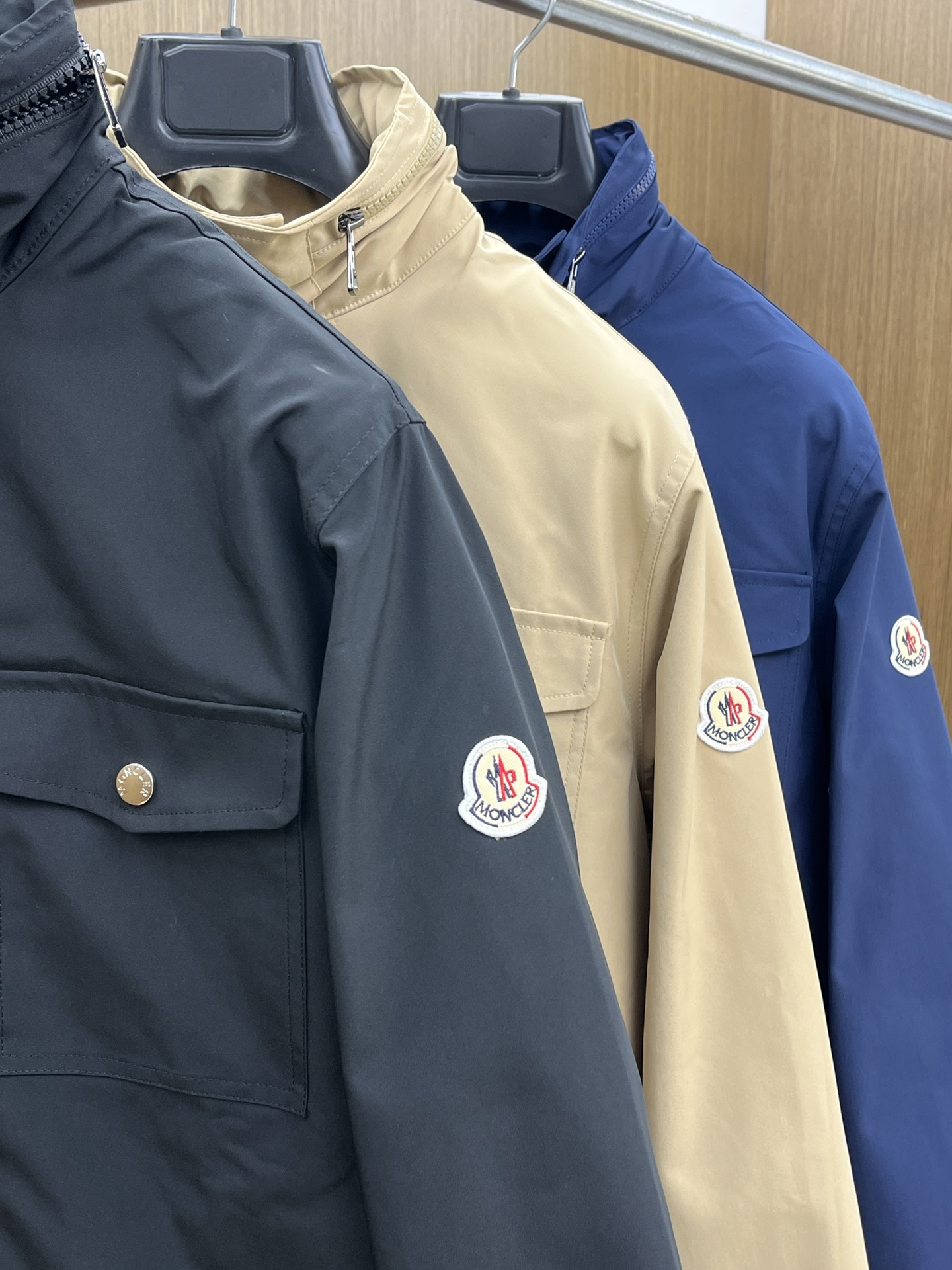 秋冬 Mon 🔥FW秋季原单狠货 意大利进口面料时尚夹克风衣外套。欧洲专柜同步，上身更随意大方，专柜原版