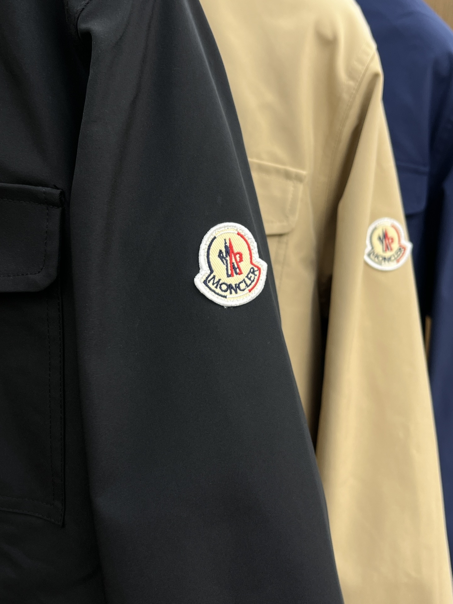 秋冬 Mon 🔥FW秋季原单狠货 意大利进口面料时尚夹克风衣外套。欧洲专柜同步，上身更随意大方，专柜原版