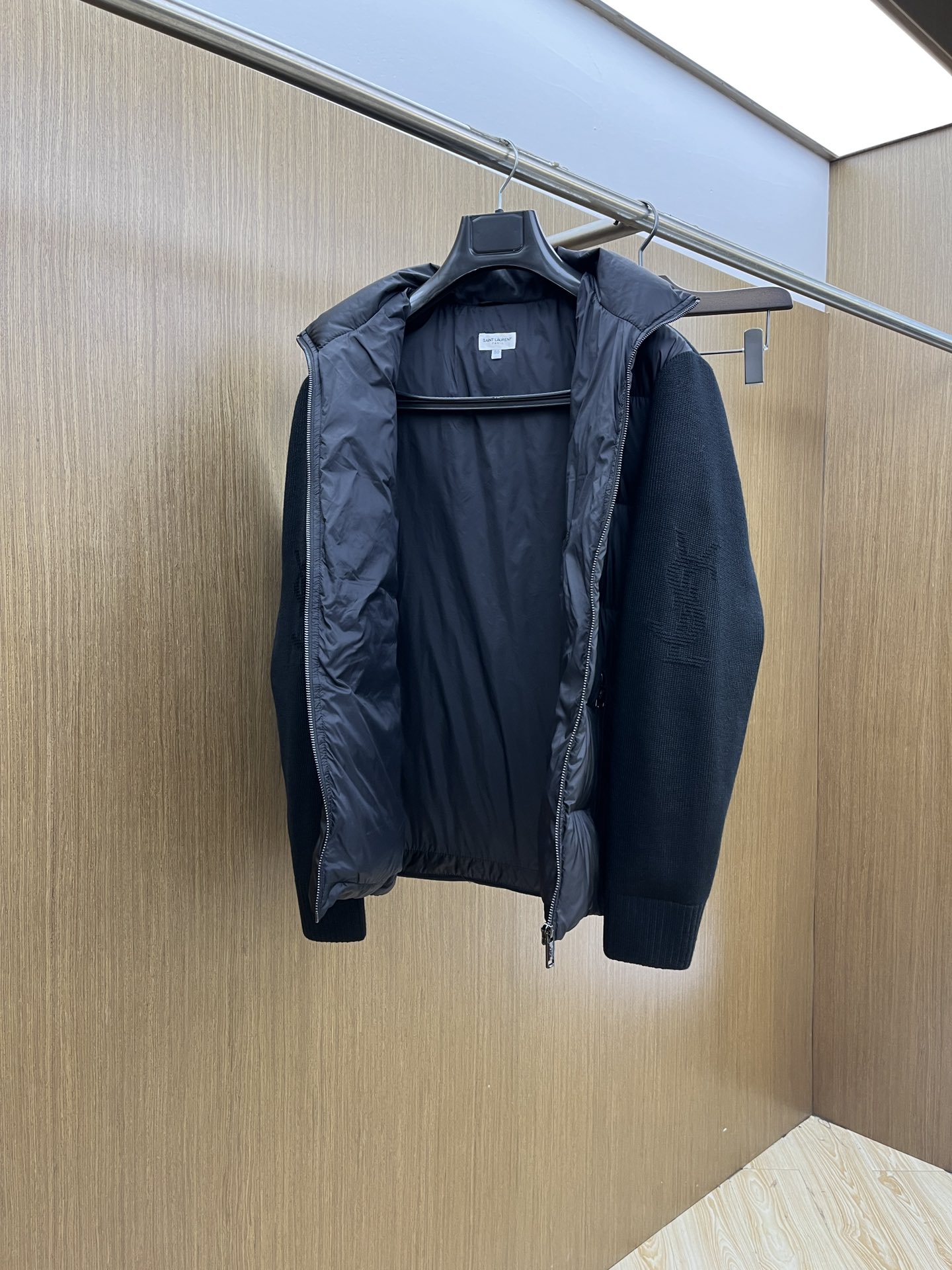 秋冬 YSL 🔥🔥🔥独家爆款2025秋冬新款🆕针织羽绒服 原版订制五金配件全进口原版定制 欢迎对比 绝对