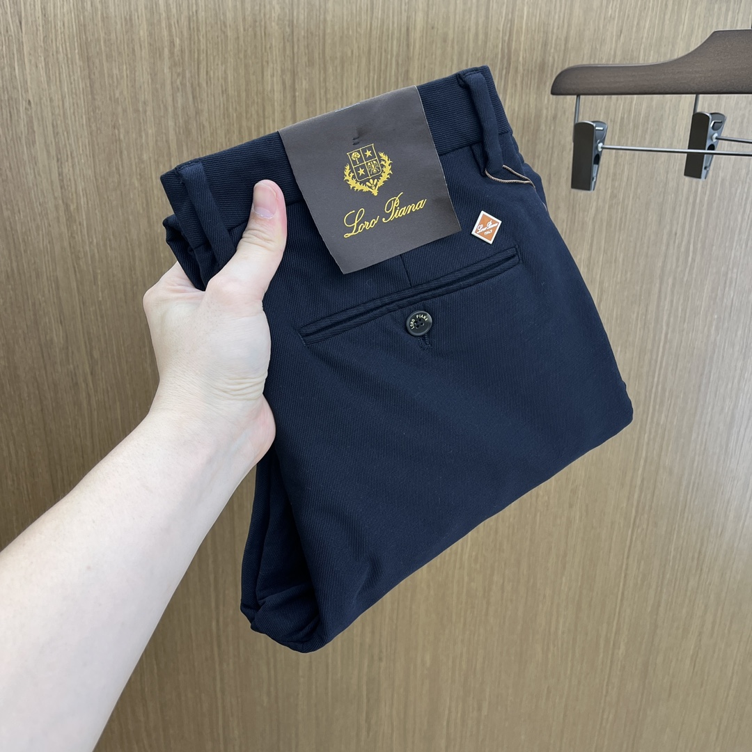 NO:526822,Autumn and Winter LP 1955ss autumn and winter new products, available simultaneously on the official website, men's high-end business casual trousers, high-end imported fabric, with elasticity, silicone letter pressing on the back, five combinations, namely classic and fashionable, combined tailor, unrestrained upper body effect, comfortable and breathable fax number 30-3837,,loro piano,alexander wang19860909秋冬 LP 1955ss秋冬新品,官网同步有售,男士高端商务休闲西裤,高端进口面料,带弹力,后面采用硅胶字母压胶,五搭配,即经典又时尚,合体裁缝,上身效果无约束感 ,舒适透气fax 码数30-3837,,loro piana,alexander wang,Men's clothing