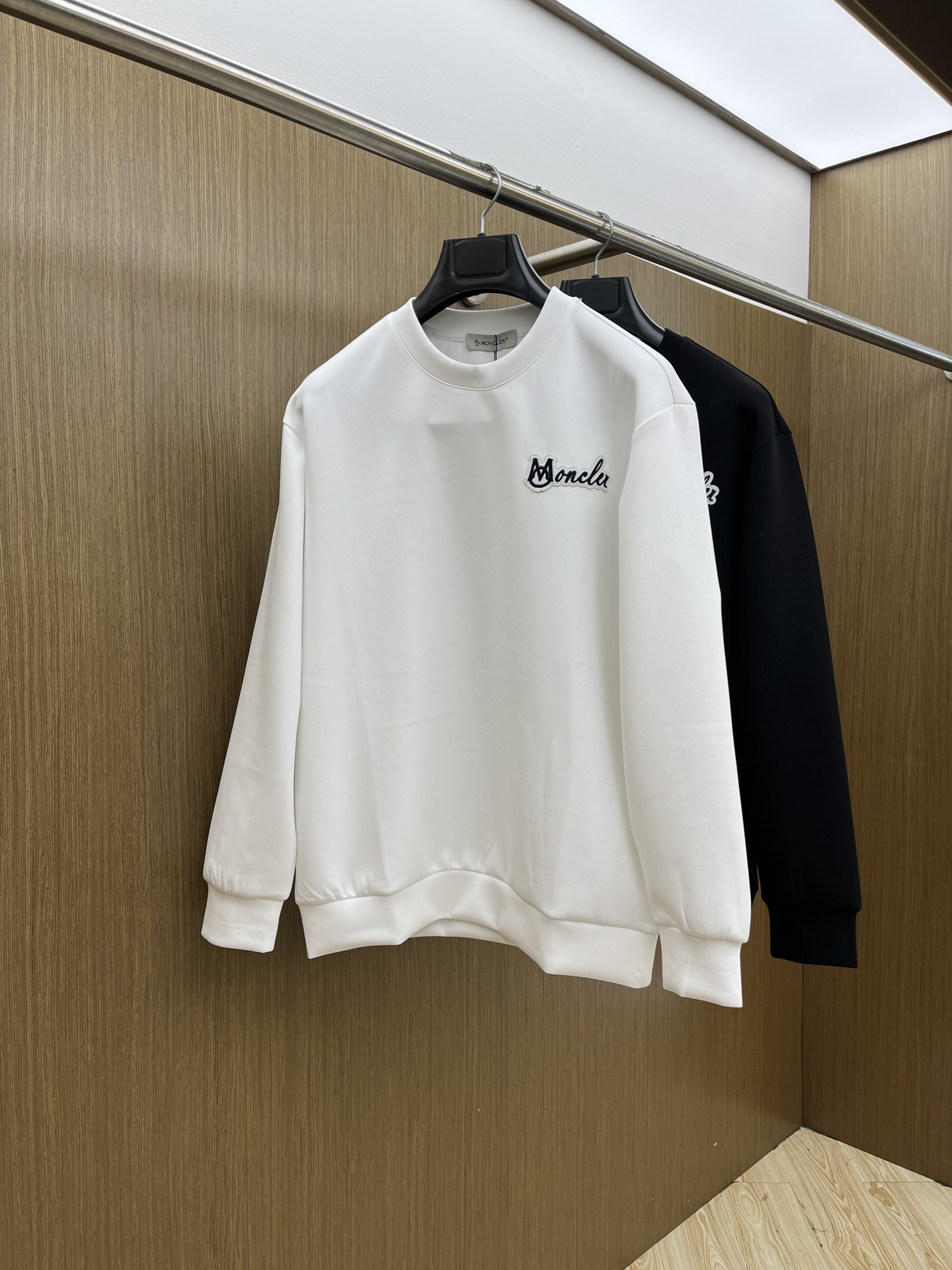 NO:526827,Autumn and Winter Mon FW autumn and Winter New Printed Round Neck Troe Sweatshirts with High-end Brand Fabric 380g Troe High Grade Weight Exclusive Customized Customer Supply High-end Quality Men and Women Same Model Official Website Details Brand Logo Design Complete Three Standards Different Market Currency Fyl Random Comparison Size XS-L Order Notice Height and Weight, Hoodie, Sweatshirts, Alexander Wang19860909秋冬 Mon FW秋冬新款印花圆领毛圈卫衣 采用高端大牌面料380克毛圈高克重 独家定制客供 品质高端 男女同款 官网细节 品牌logo设计 三标齐全 区别市场通货 fyl随意对比 尺码XS-L 下单报身高体重,,hoodie,sweatshirts,alexander wang,Men's clothing