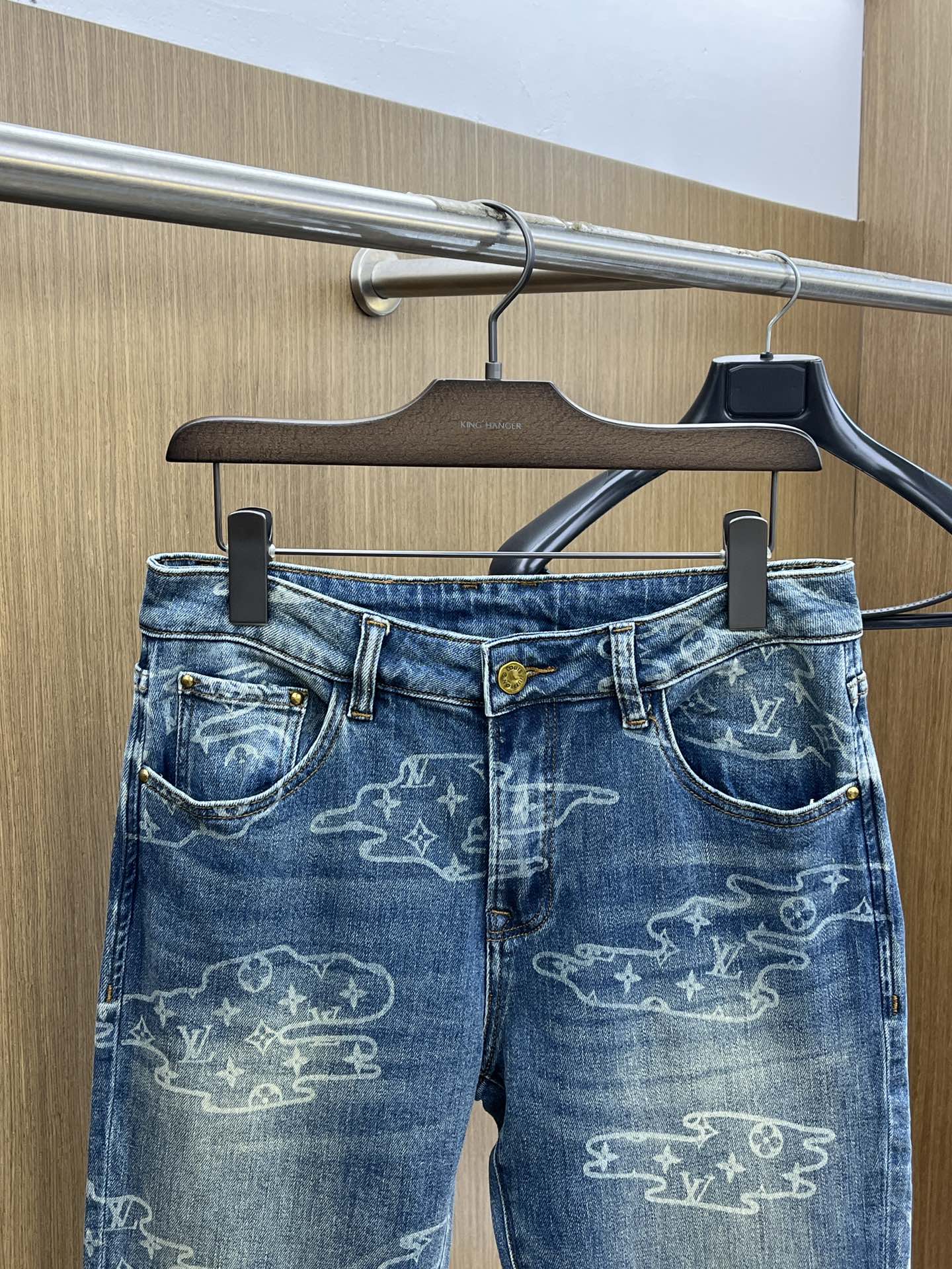 新l秋冬 LV 🔥🔥高端定制、2025秋冬最新款牛仔裤 柜台同步发售 原版定制复刻 客供五金辅料 原单品