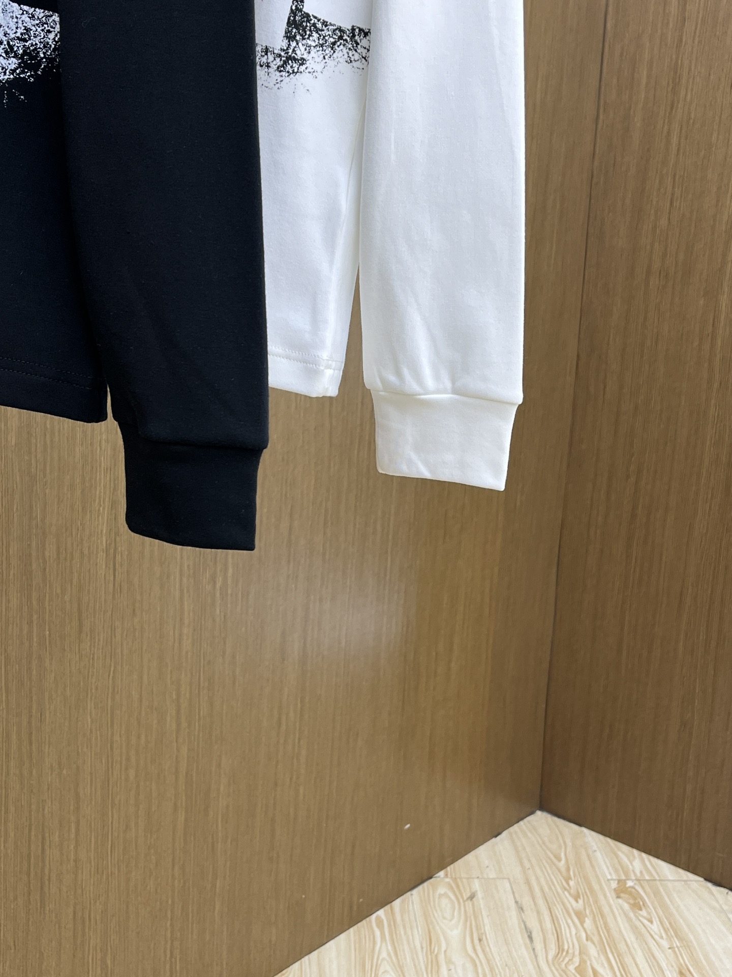 秋冬 BBG 25ss秋季【新品】新款贸易订单圆领长袖网红款！上身舒适透气，不僵硬，整体有着丰富的立体感