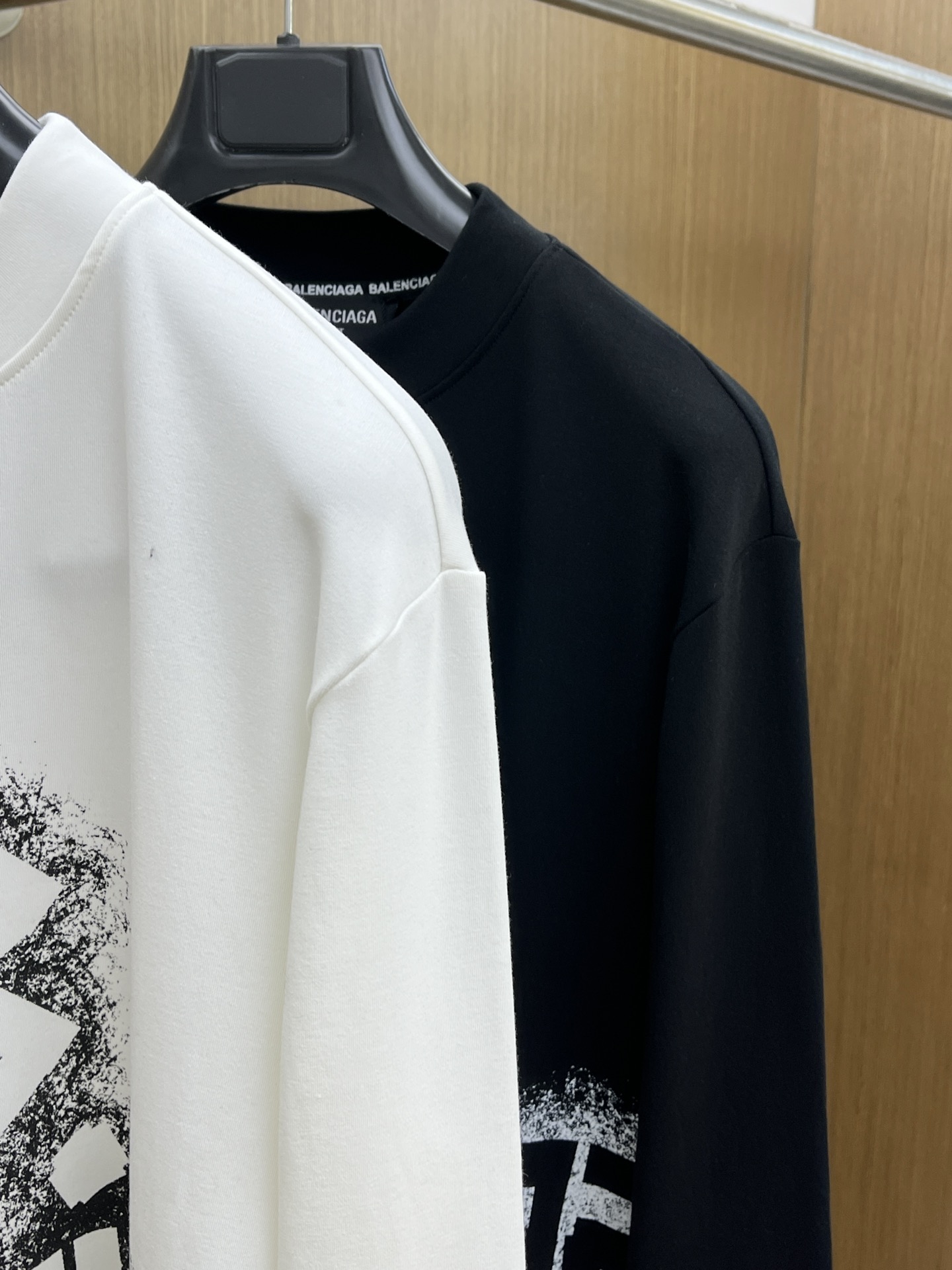 秋冬 BBG 25ss秋季【新品】新款贸易订单圆领长袖网红款！上身舒适透气，不僵硬，整体有着丰富的立体感