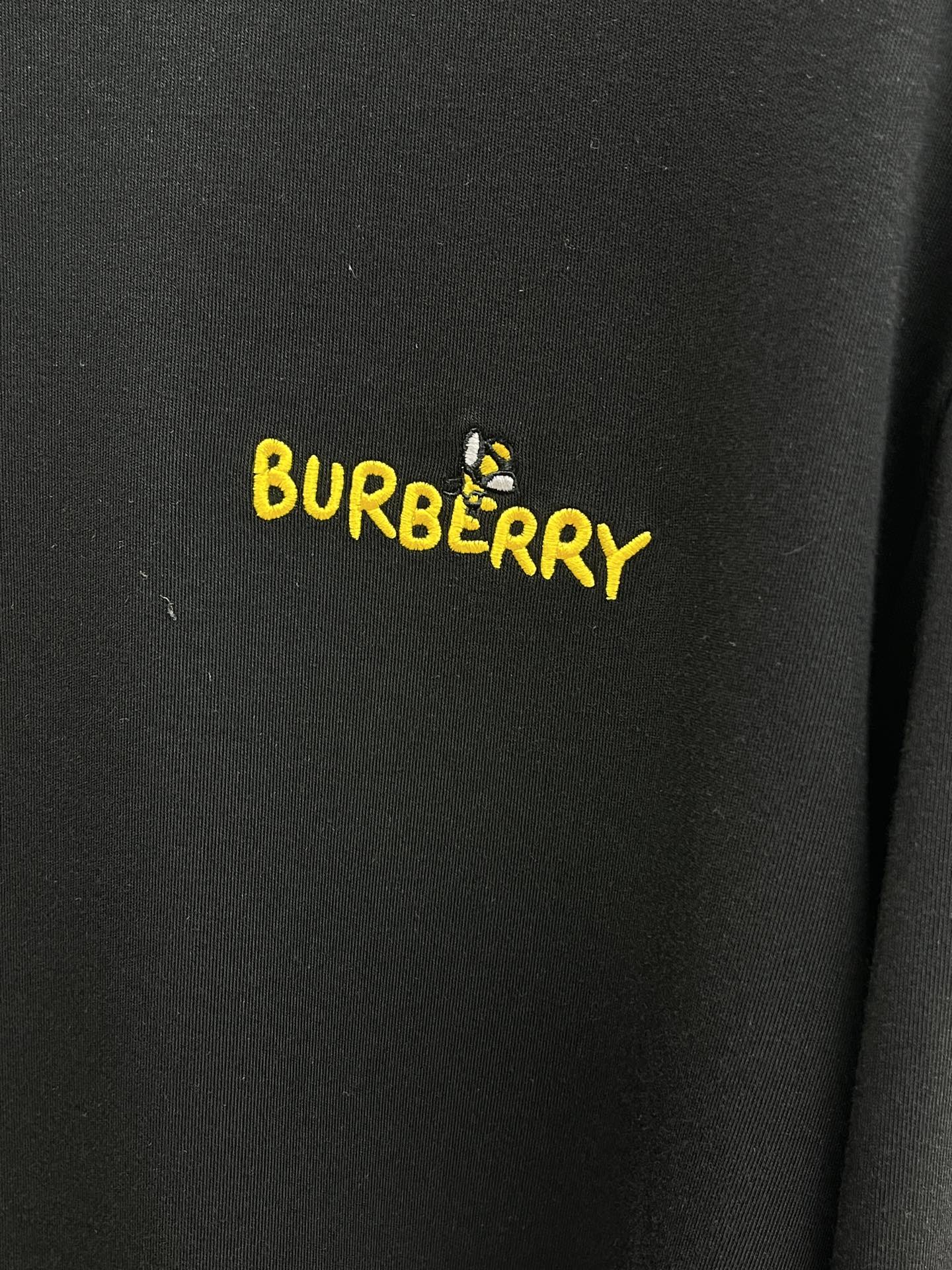 秋冬 BBR 25ss秋季【新品】新款贸易订单圆领长袖网红款！上身舒适透气，不僵硬，整体有着丰富的立体感