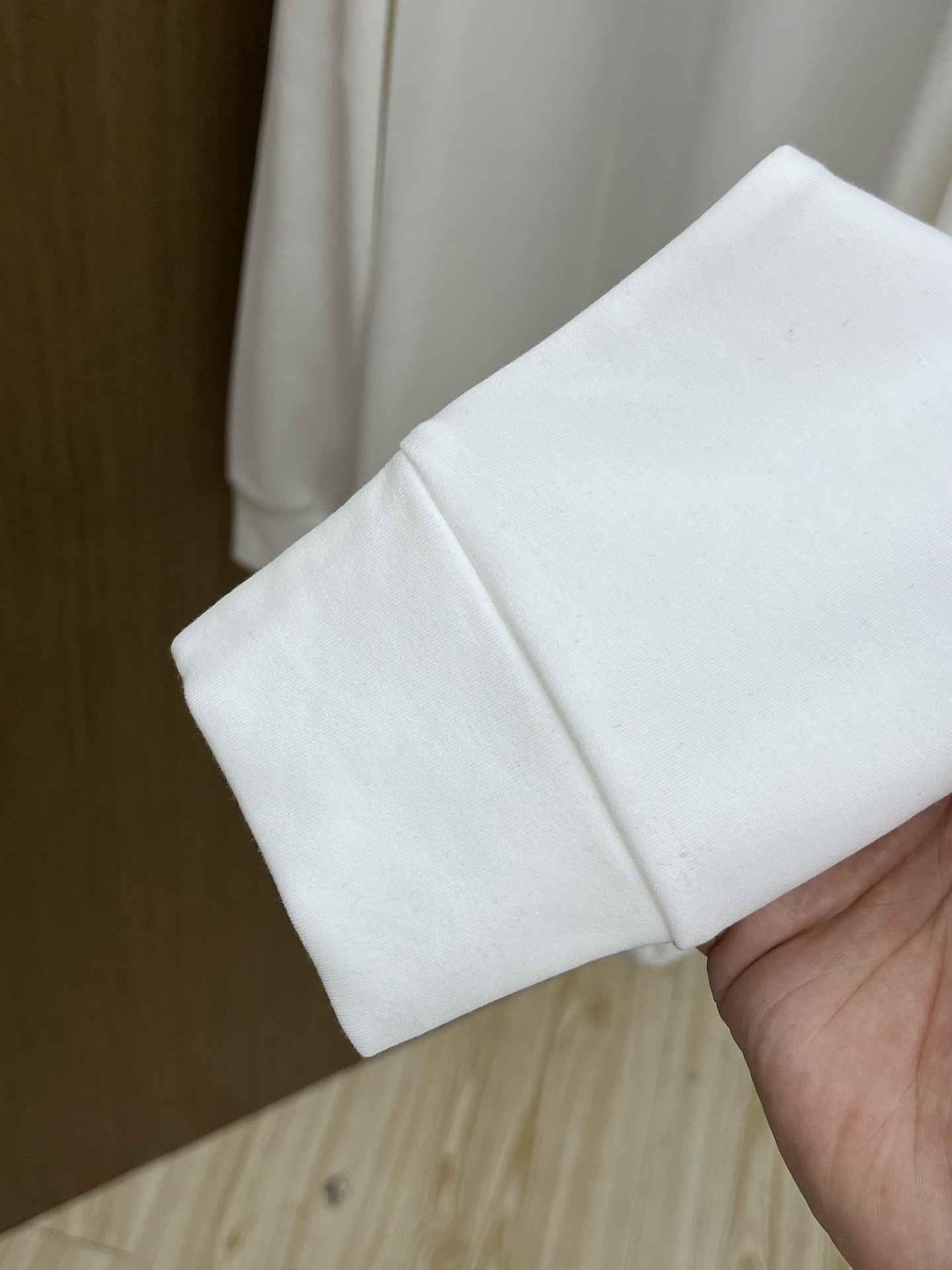 秋冬 BBR 25ss秋季【新品】新款贸易订单圆领长袖网红款！上身舒适透气，不僵硬，整体有着丰富的立体感