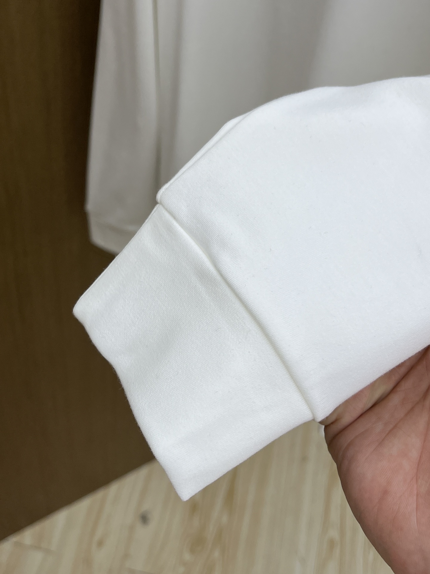 秋冬 BBR 25ss秋季【新品】新款贸易订单圆领长袖网红款！上身舒适透气，不僵硬，整体有着丰富的立体感