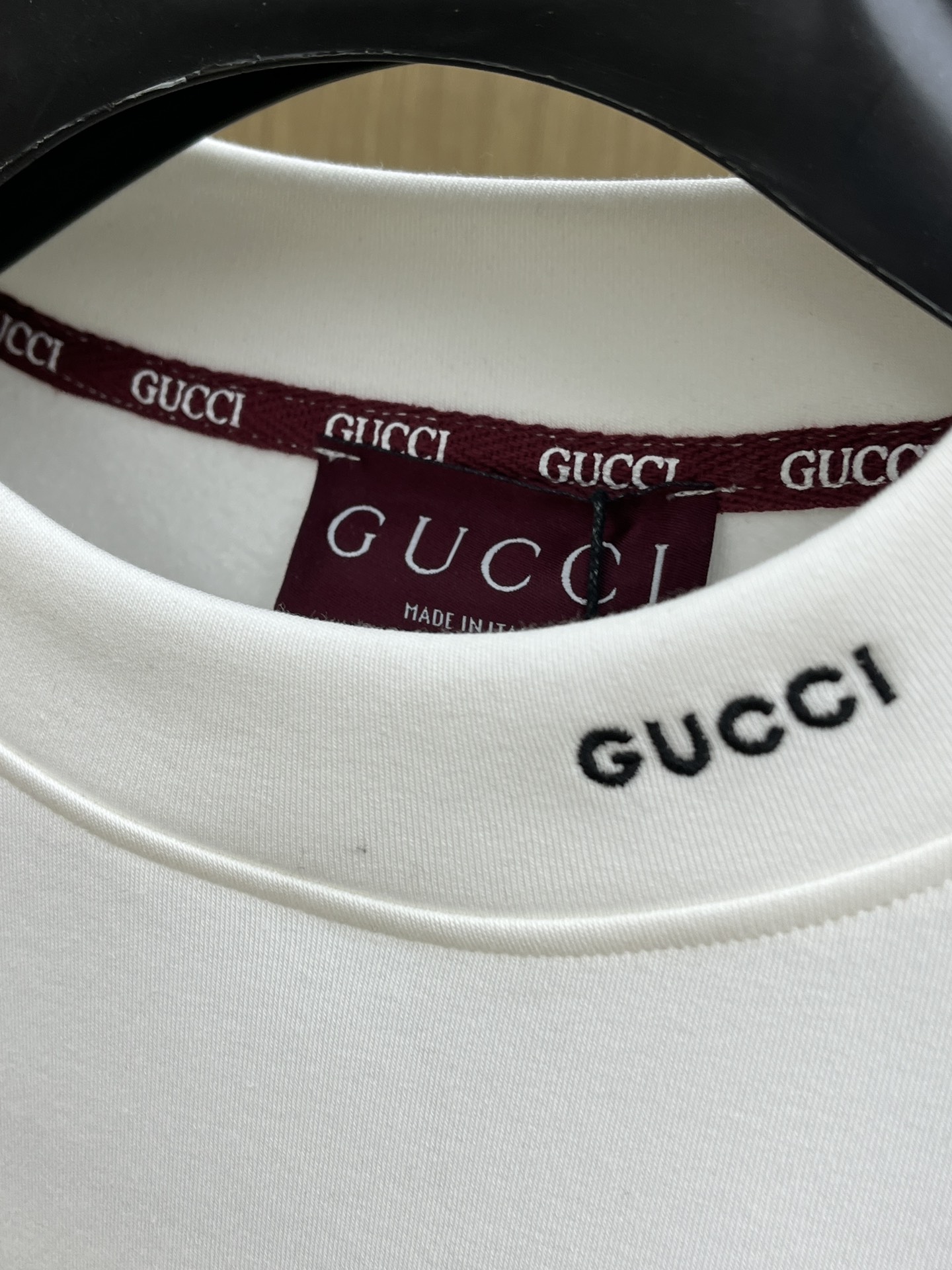 秋冬 GUC 25ss秋季【新品】新款贸易订单圆领长袖网红款！上身舒适透气，不僵硬，整体有着丰富的立体感