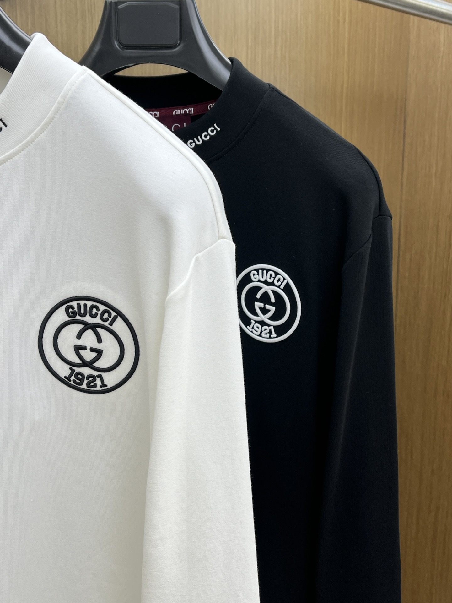 秋冬 GUC 25ss秋季【新品】新款贸易订单圆领长袖网红款！上身舒适透气，不僵硬，整体有着丰富的立体感