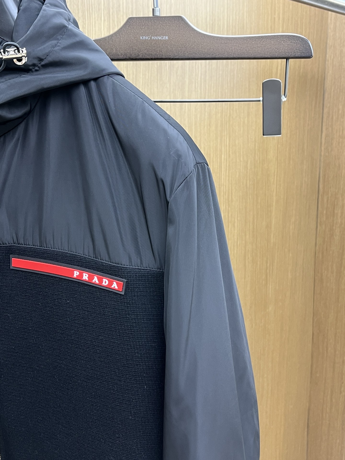 秋冬 PD 🔥FW最新时尚秋冬连帽针织夹克，经典设计感与颜值爆棚的外套，品质更是无法挑剔品控可以直接入手