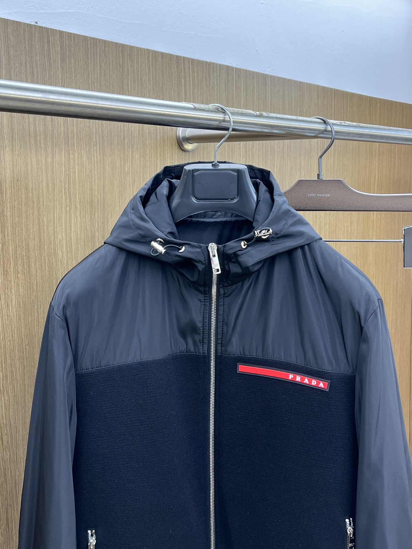 秋冬 PD 🔥FW最新时尚秋冬连帽针织夹克，经典设计感与颜值爆棚的外套，品质更是无法挑剔品控可以直接入手