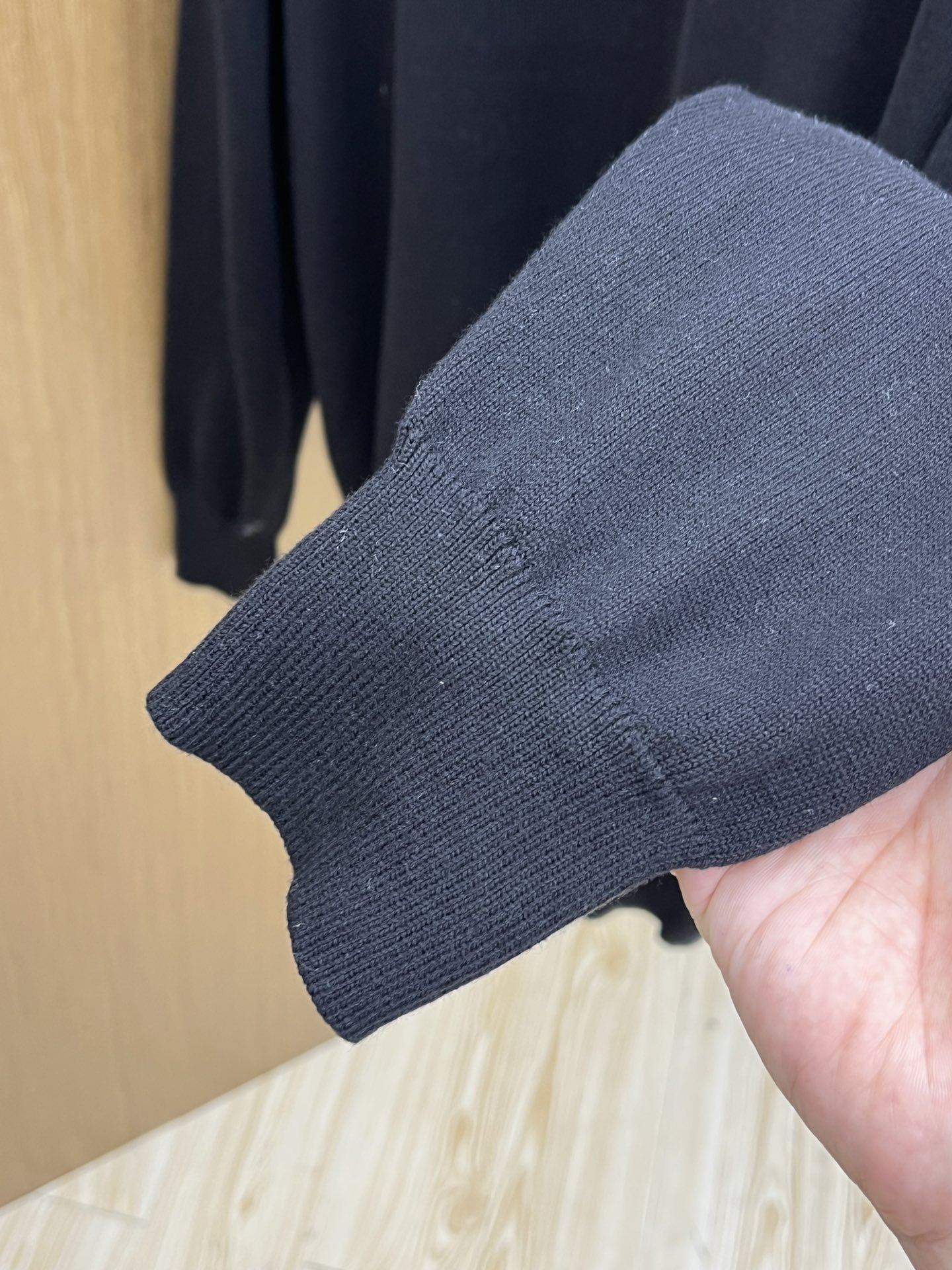 秋冬 Mon 🔥FW独家最新款男士休闲套头针织毛衣～高级定制 都市风十足 经典简约大气圆领打底针织毛衣。