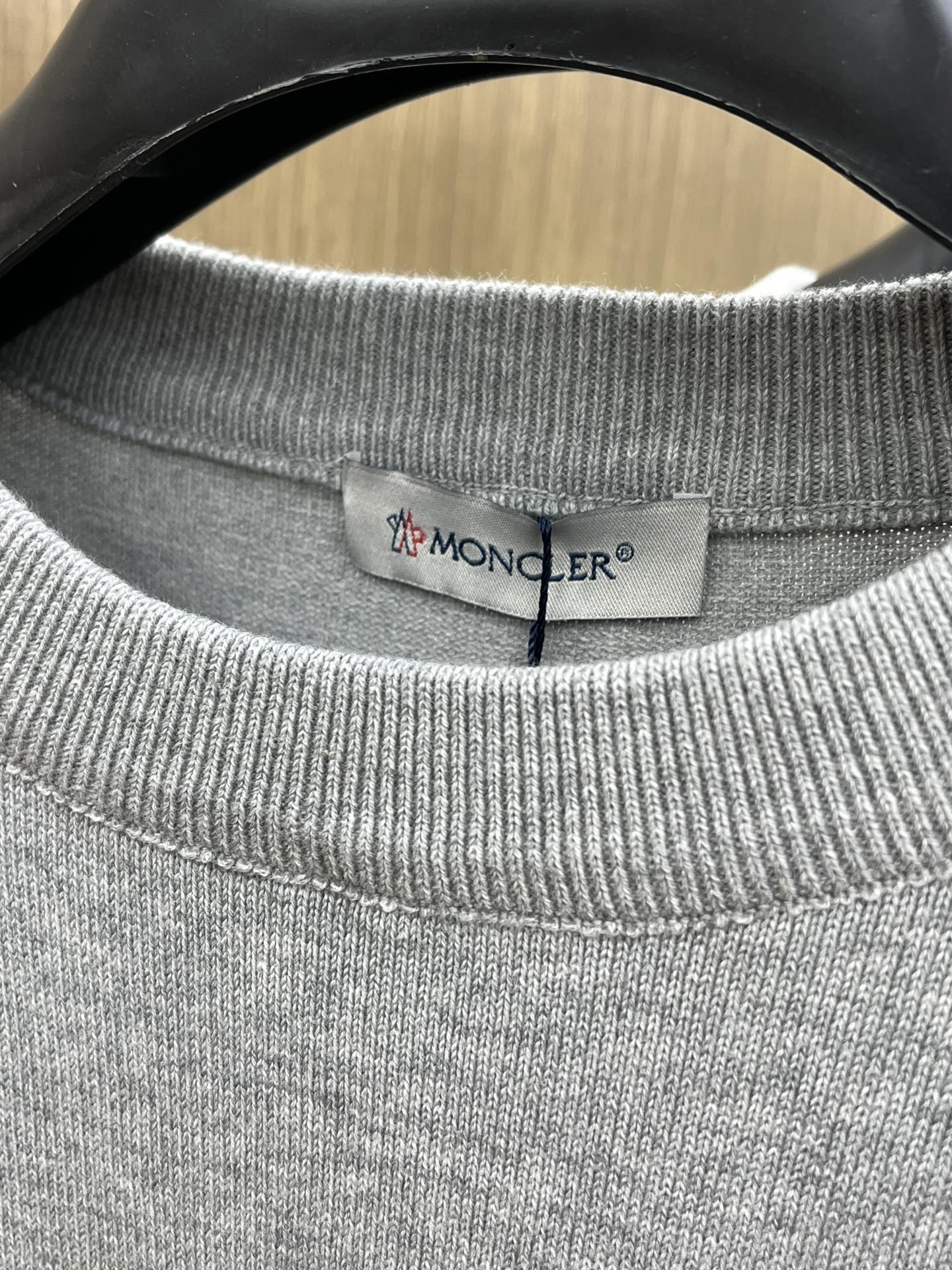 秋冬 Mon 🔥FW独家最新款男士休闲套头针织毛衣～高级定制 都市风十足 经典简约大气圆领打底针织毛衣。