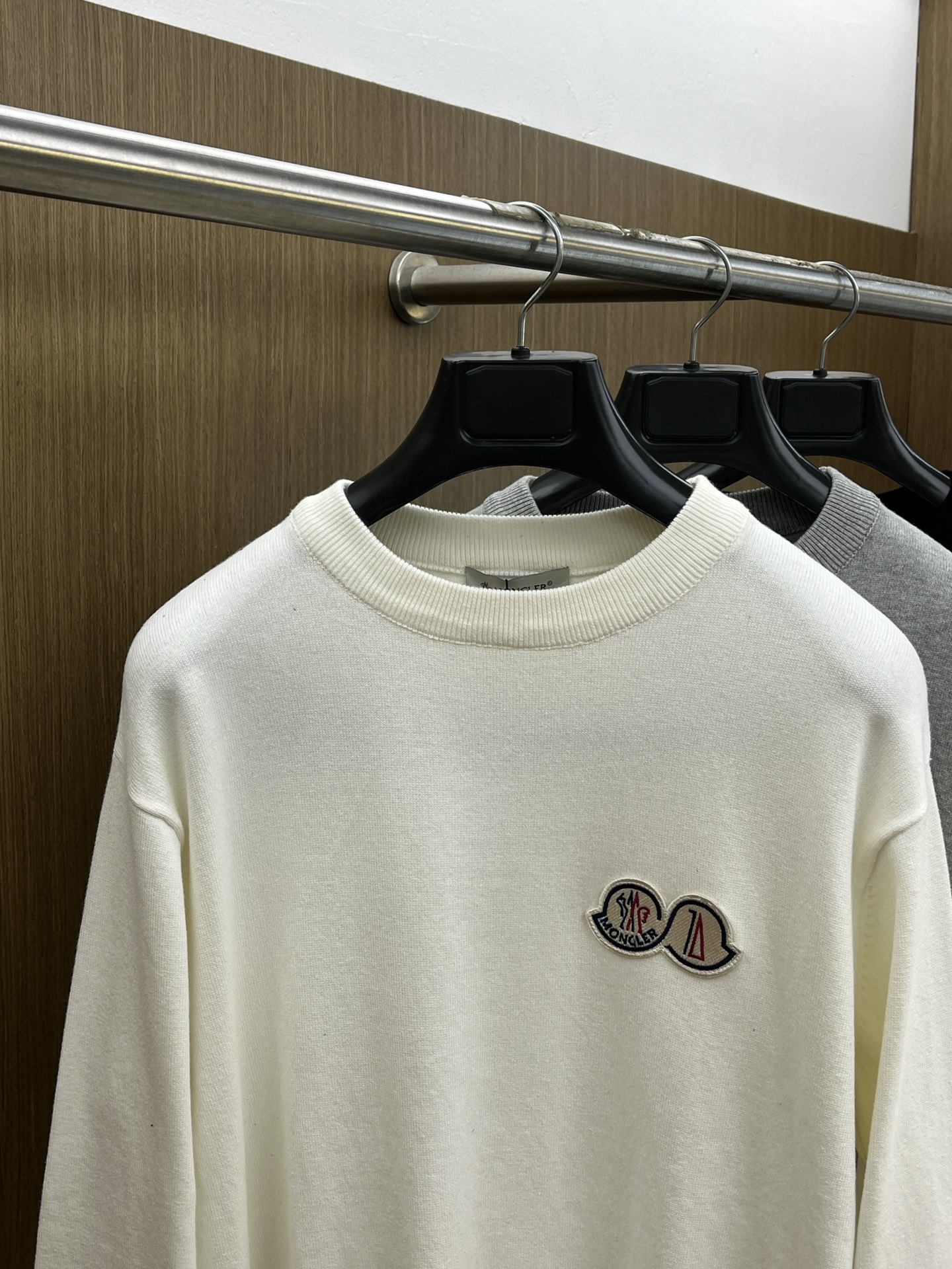 秋冬 Mon 🔥FW独家最新款男士休闲套头针织毛衣～高级定制 都市风十足 经典简约大气圆领打底针织毛衣。