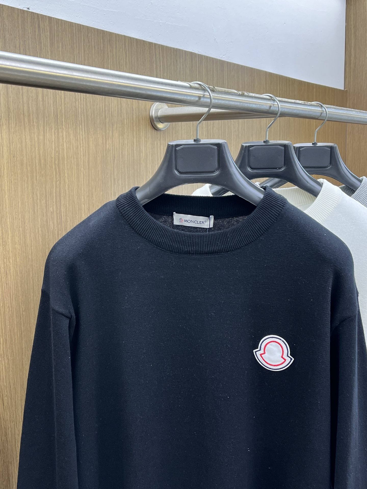 秋冬 Mon 🔥FW独家最新款男士休闲套头针织毛衣～高级定制 都市风十足 经典简约大气圆领打底针织毛衣。