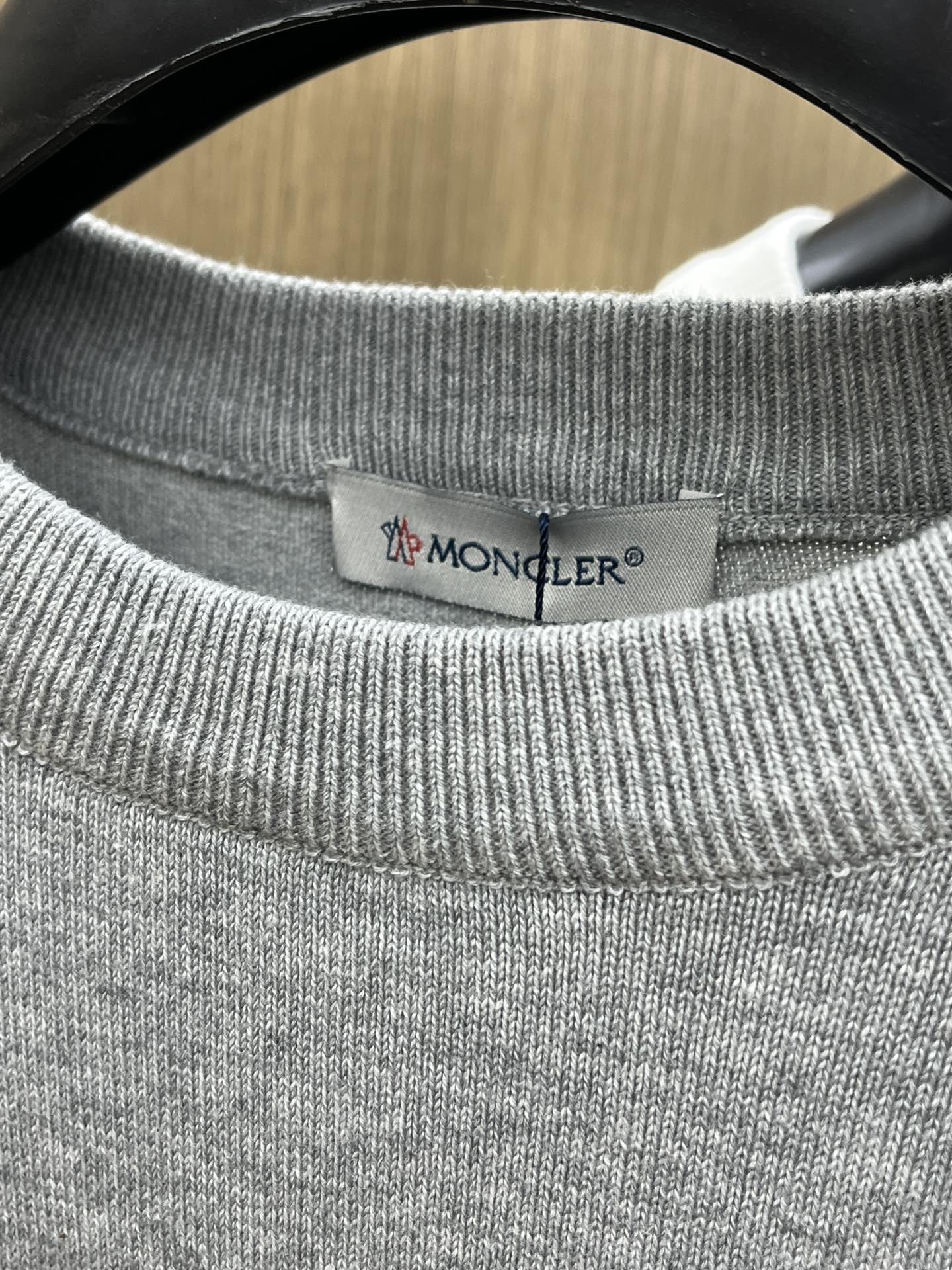 秋冬 Mon 🔥FW独家最新款男士休闲套头针织毛衣～高级定制 都市风十足 经典简约大气圆领打底针织毛衣。