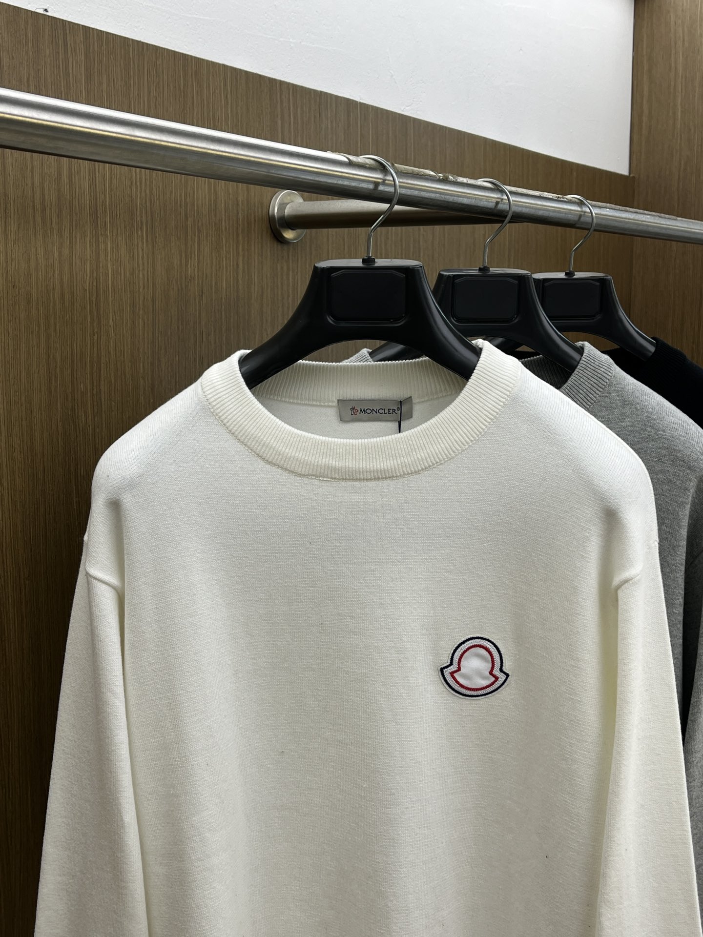 秋冬 Mon 🔥FW独家最新款男士休闲套头针织毛衣～高级定制 都市风十足 经典简约大气圆领打底针织毛衣。