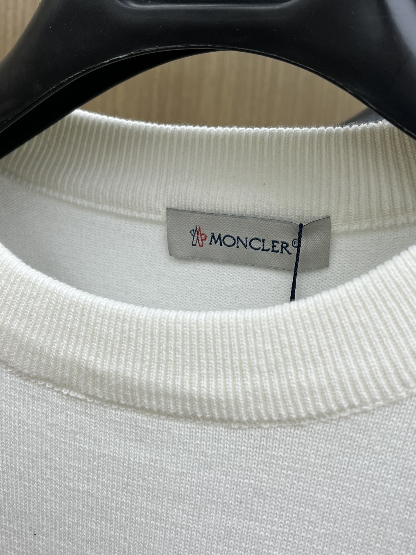 秋冬 Mon 🔥FW独家最新款男士休闲套头针织毛衣～高级定制 都市风十足 经典简约大气圆领打底针织毛衣。