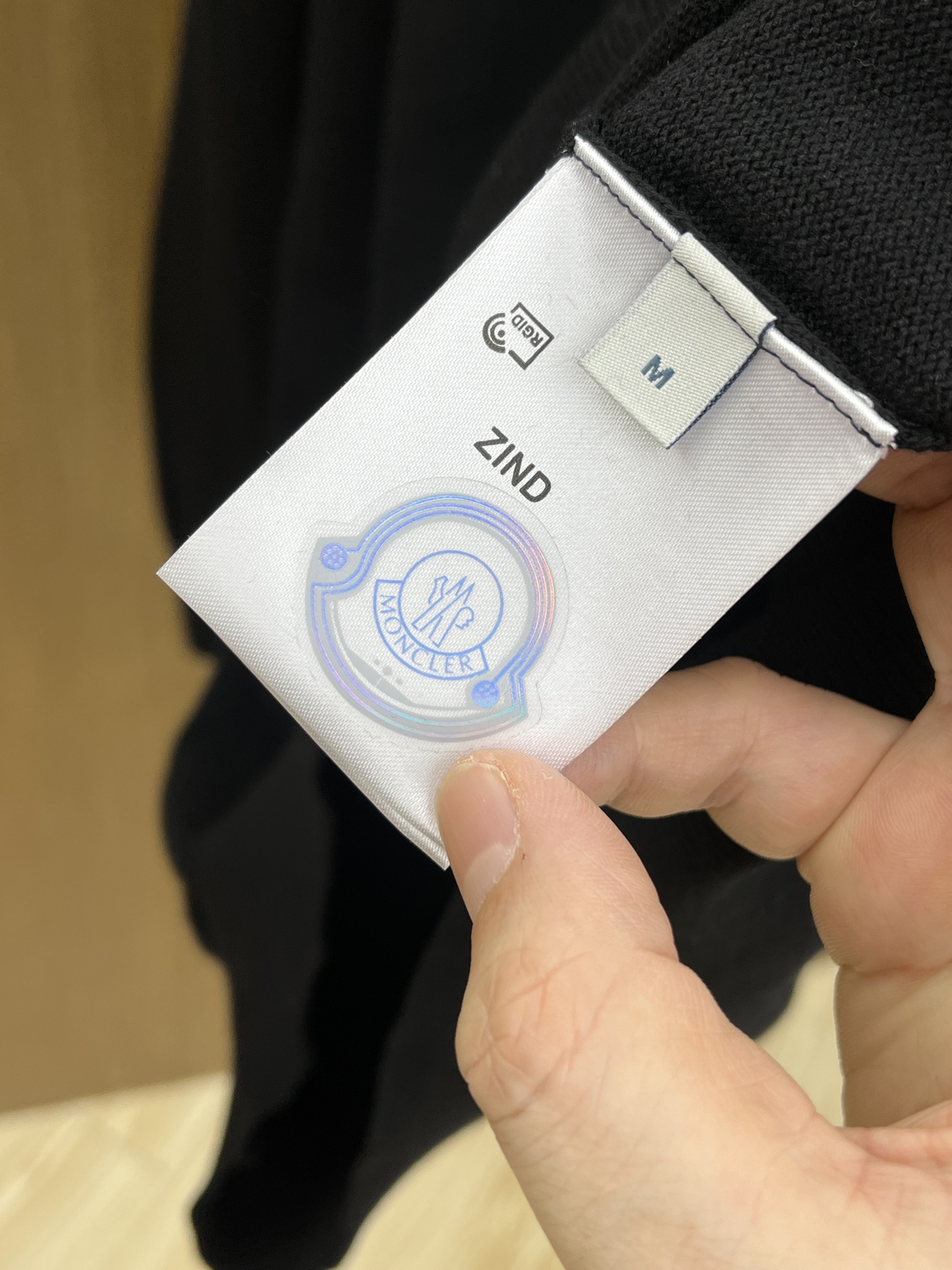 秋冬 Mon 🔥FW独家最新款男士休闲套头针织毛衣～高级定制 都市风十足 经典简约大气圆领打底针织毛衣。