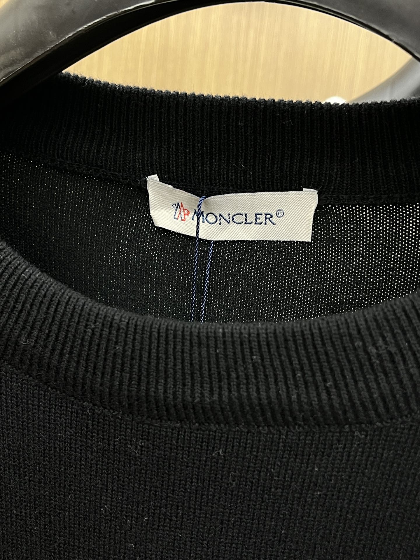 秋冬 Mon 🔥FW独家最新款男士休闲套头针织毛衣～高级定制 都市风十足 经典简约大气圆领打底针织毛衣。