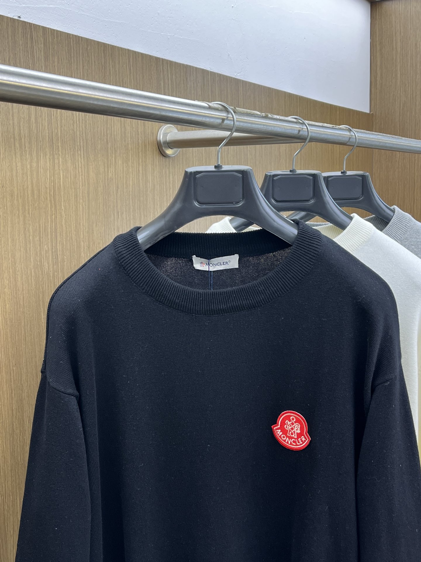 秋冬 Mon 🔥FW独家最新款男士休闲套头针织毛衣～高级定制 都市风十足 经典简约大气圆领打底针织毛衣。