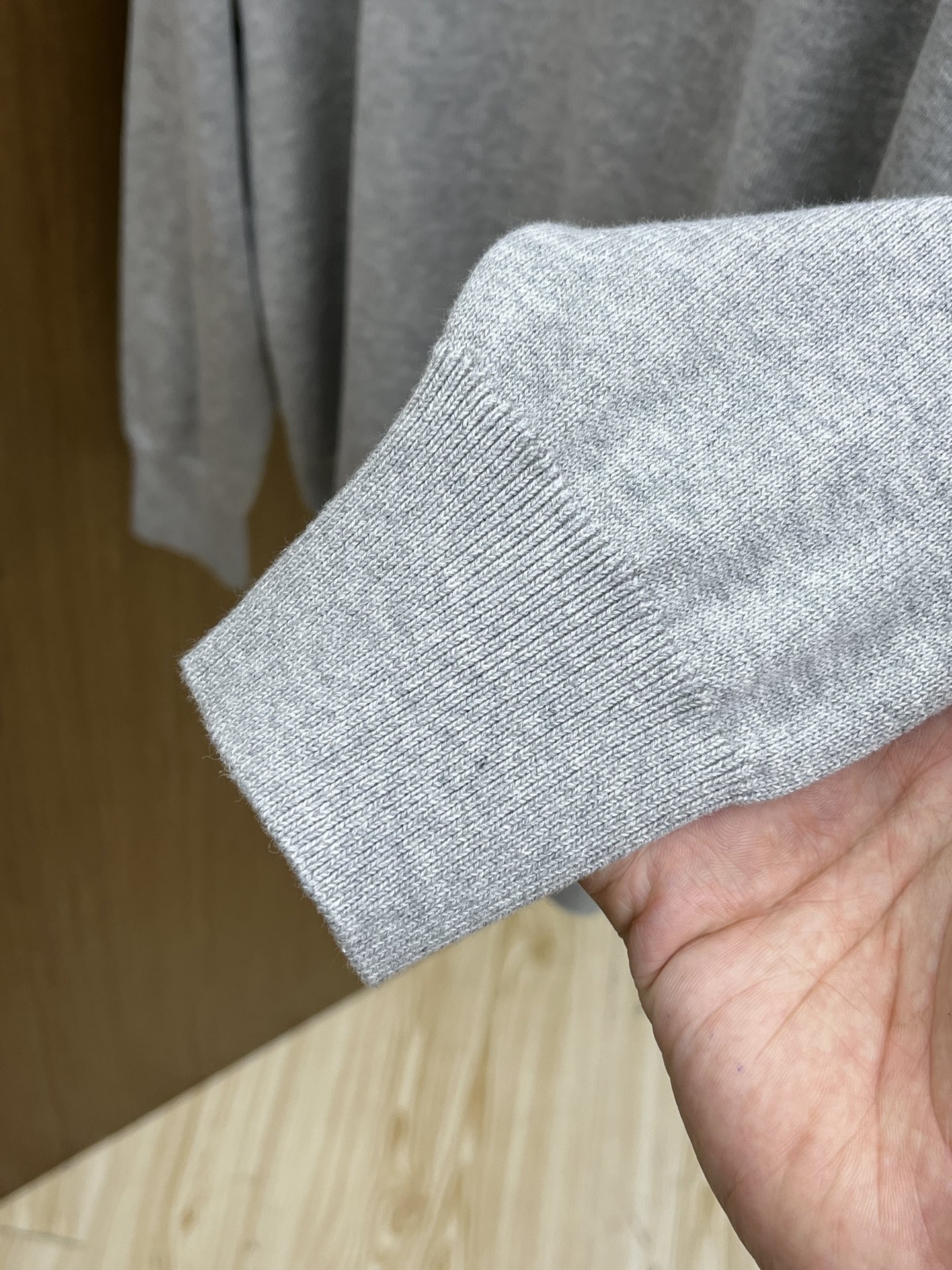 秋冬 Mon 🔥FW独家最新款男士休闲套头针织毛衣～高级定制 都市风十足 经典简约大气圆领打底针织毛衣。