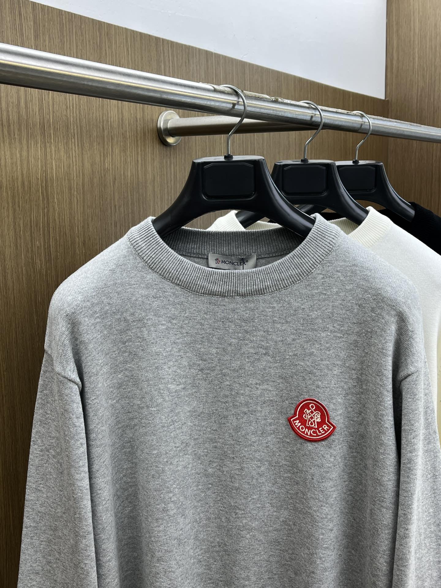 秋冬 Mon 🔥FW独家最新款男士休闲套头针织毛衣～高级定制 都市风十足 经典简约大气圆领打底针织毛衣。