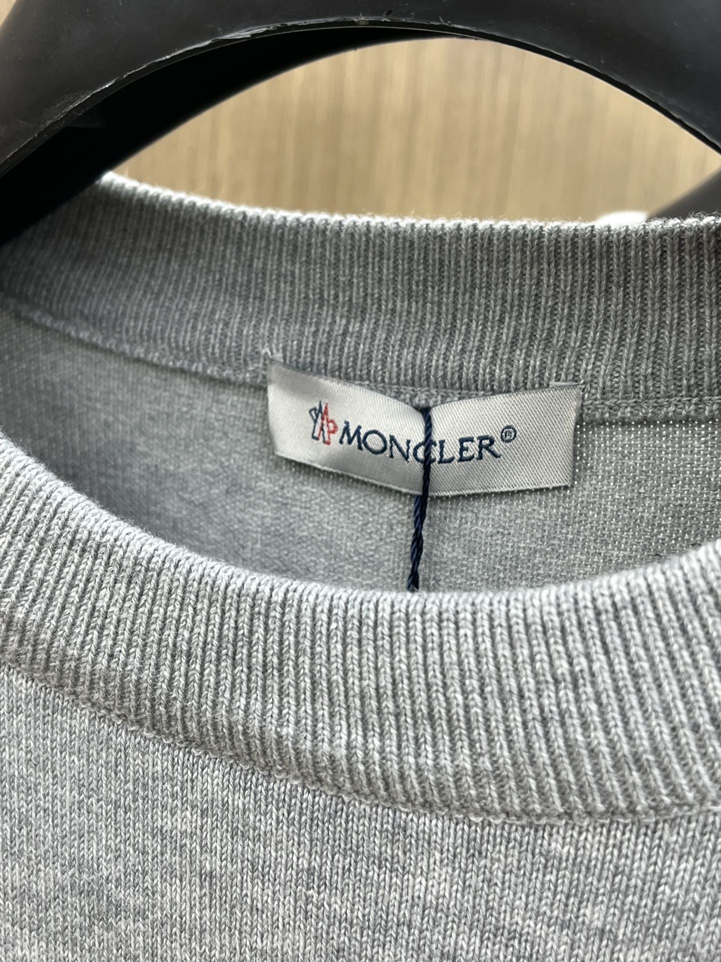 秋冬 Mon 🔥FW独家最新款男士休闲套头针织毛衣～高级定制 都市风十足 经典简约大气圆领打底针织毛衣。