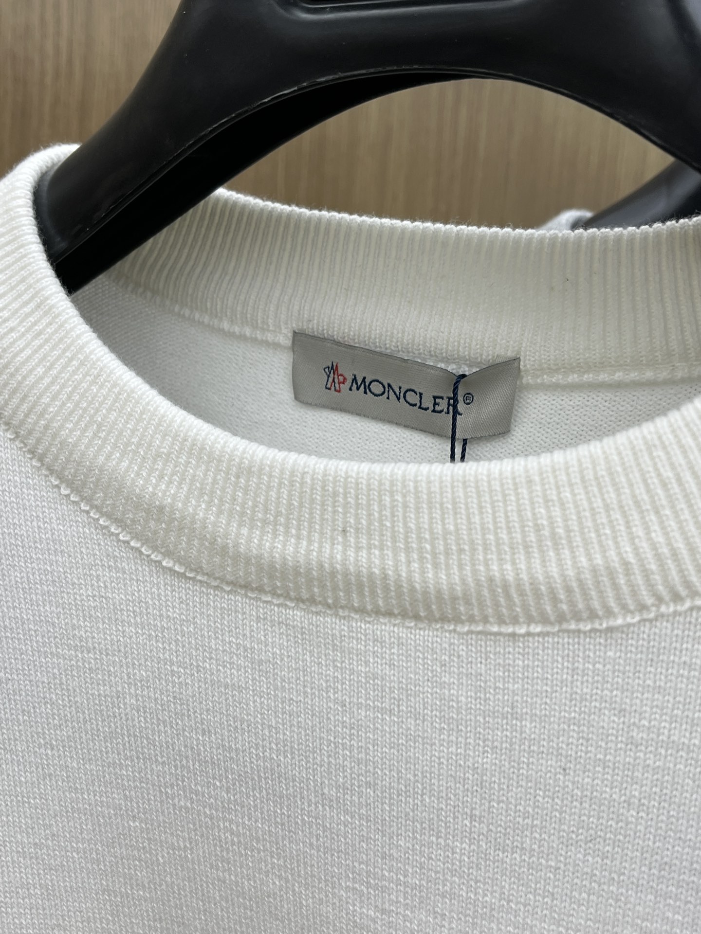 秋冬 Mon 🔥FW独家最新款男士休闲套头针织毛衣～高级定制 都市风十足 经典简约大气圆领打底针织毛衣。