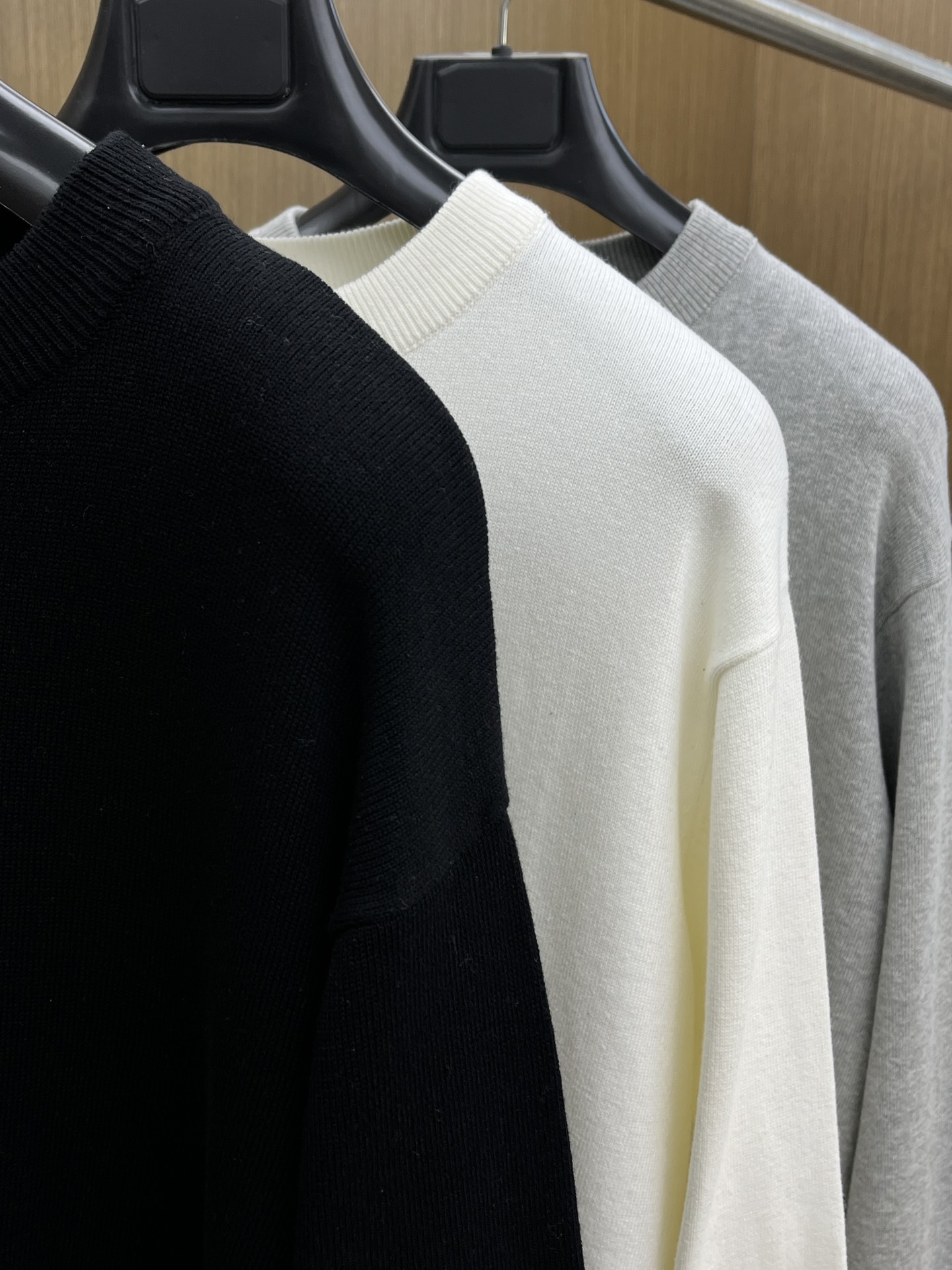 秋冬 Stone 🔥FW独家最新款男士休闲套头针织毛衣～高级定制 都市风十足 经典简约大气圆领打底针织毛