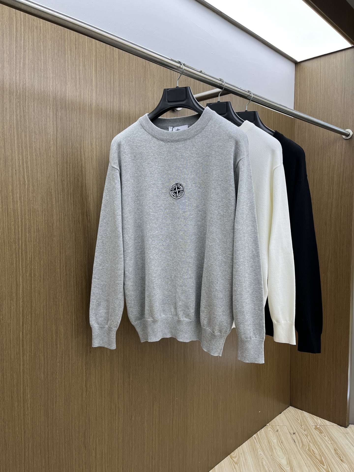 秋冬 Stone 🔥FW独家最新款男士休闲套头针织毛衣～高级定制 都市风十足 经典简约大气圆领打底针织毛