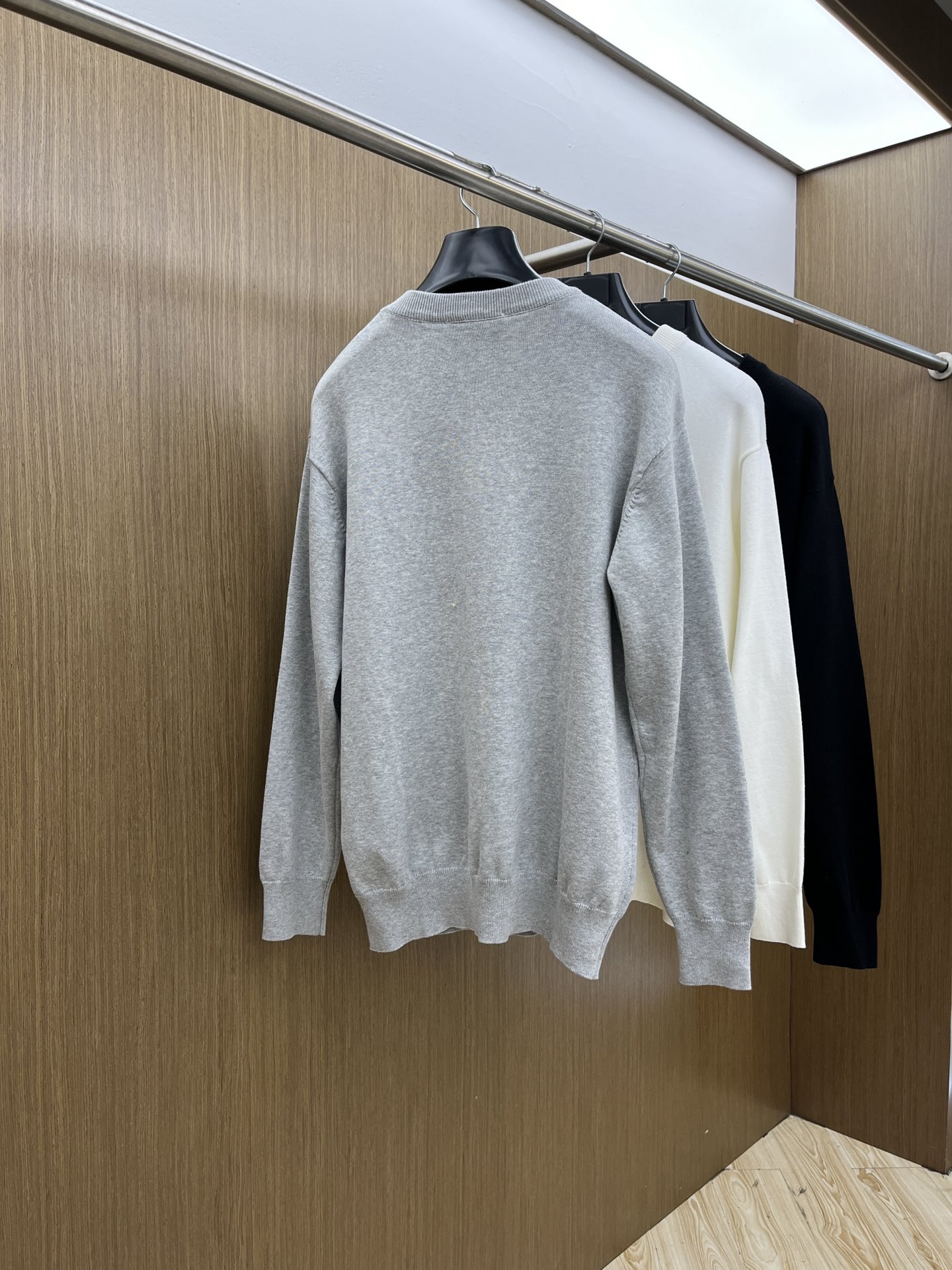 秋冬 Stone 🔥FW独家最新款男士休闲套头针织毛衣～高级定制 都市风十足 经典简约大气圆领打底针织毛