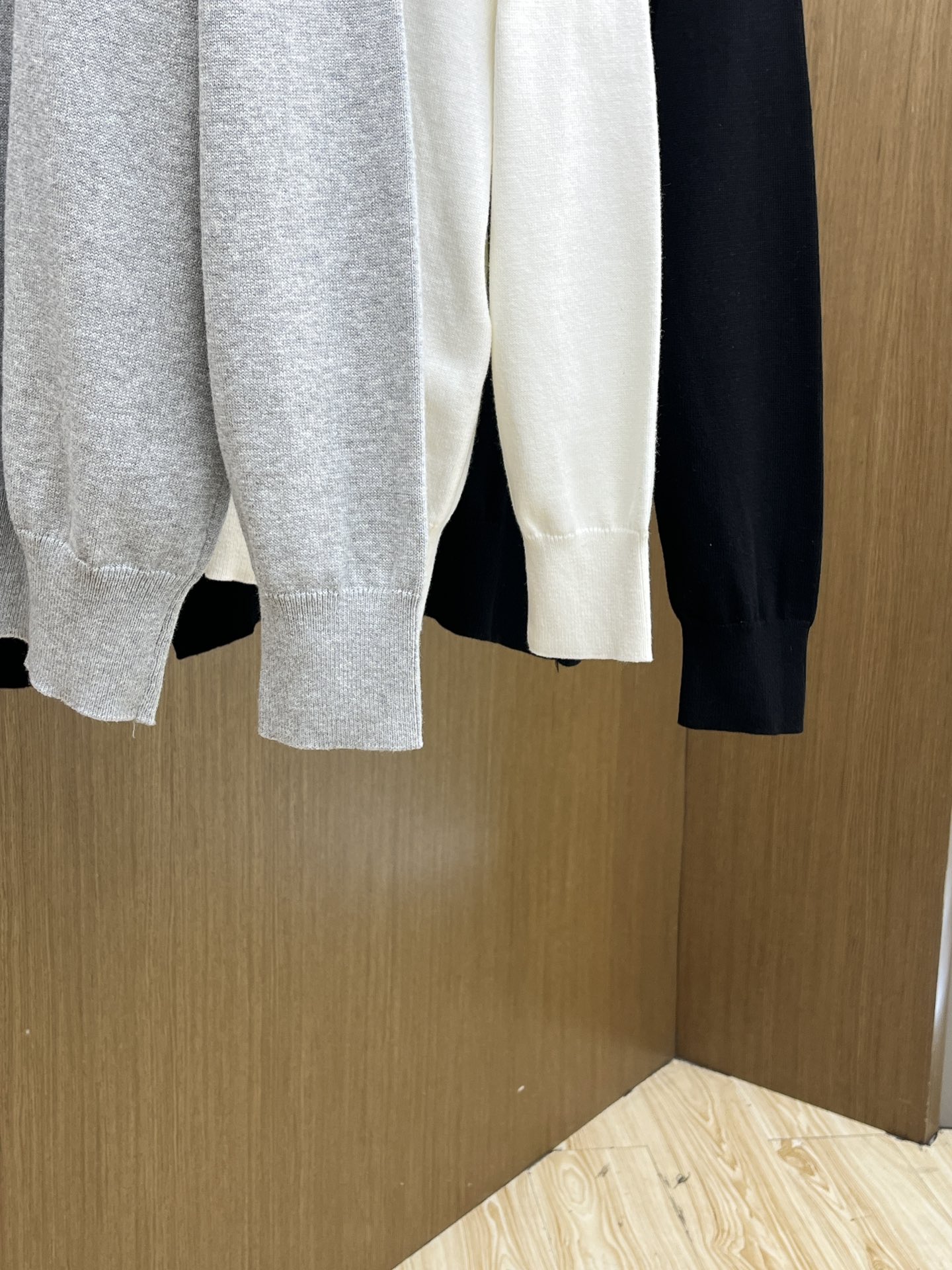 秋冬 Stone 🔥FW独家最新款男士休闲套头针织毛衣～高级定制 都市风十足 经典简约大气圆领打底针织毛