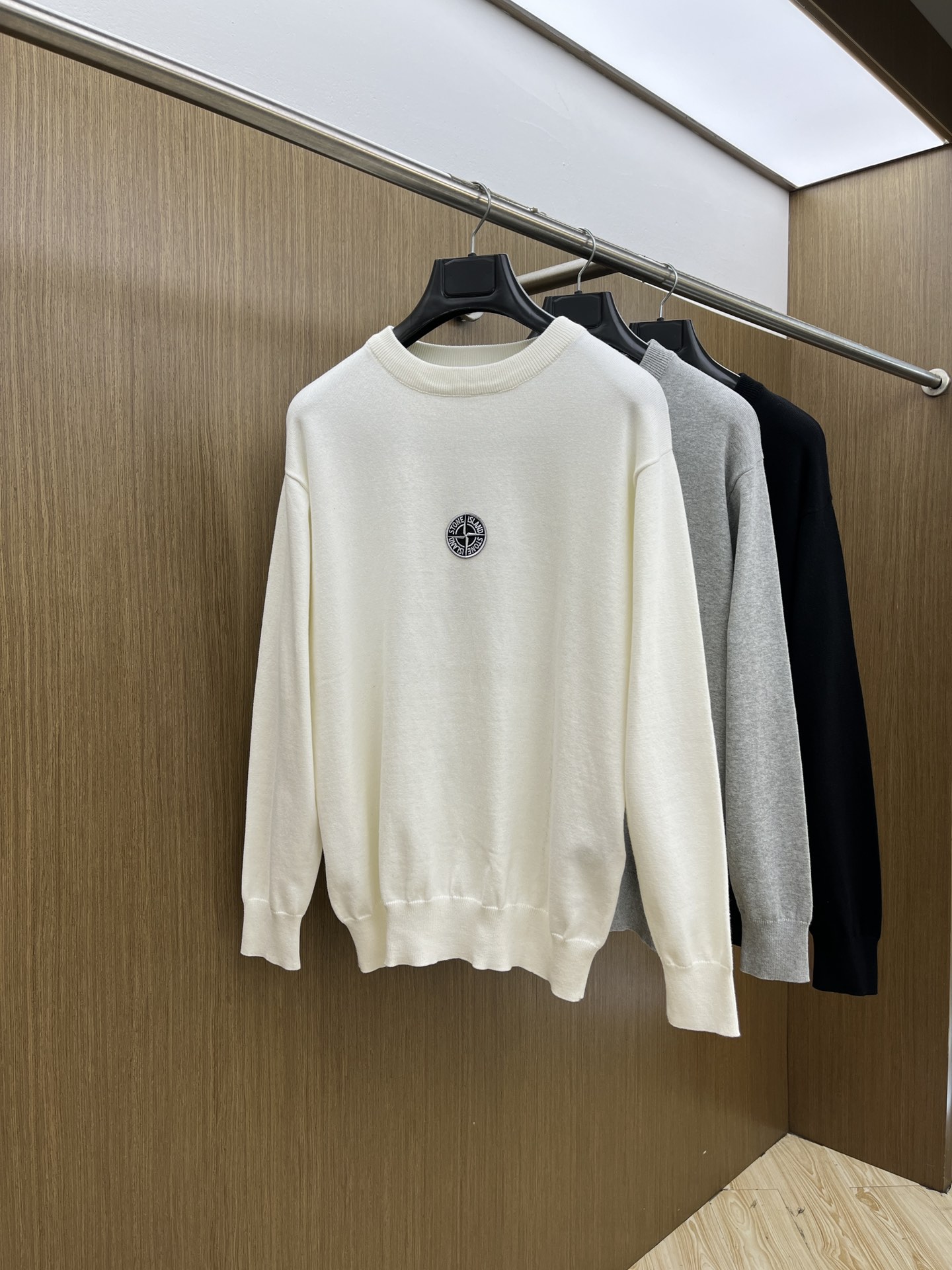 秋冬 Stone 🔥FW独家最新款男士休闲套头针织毛衣～高级定制 都市风十足 经典简约大气圆领打底针织毛